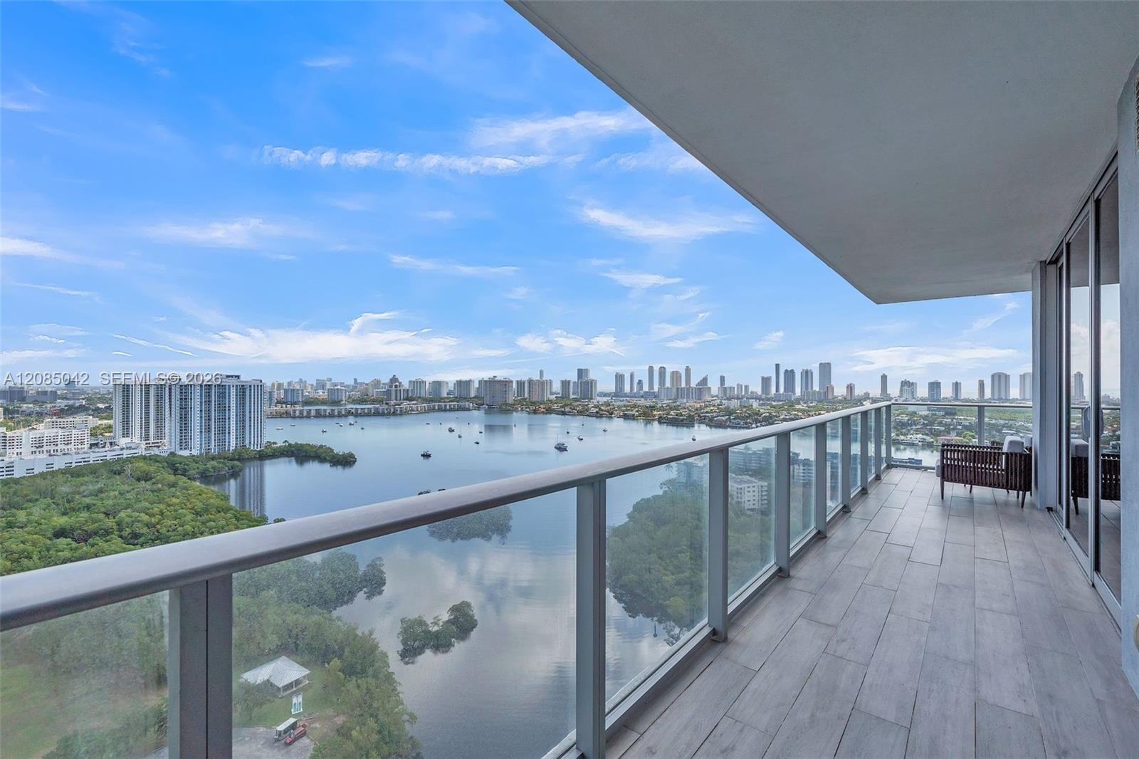 16385 Biscayne Blvd # 2707 — Photo 2