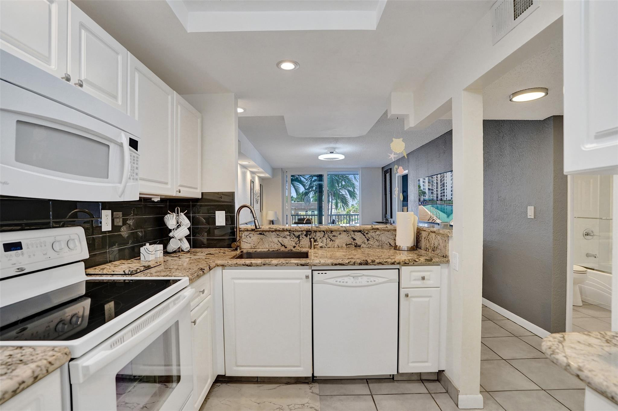 1391 S Ocean Boulevard # 309 — Photo 3