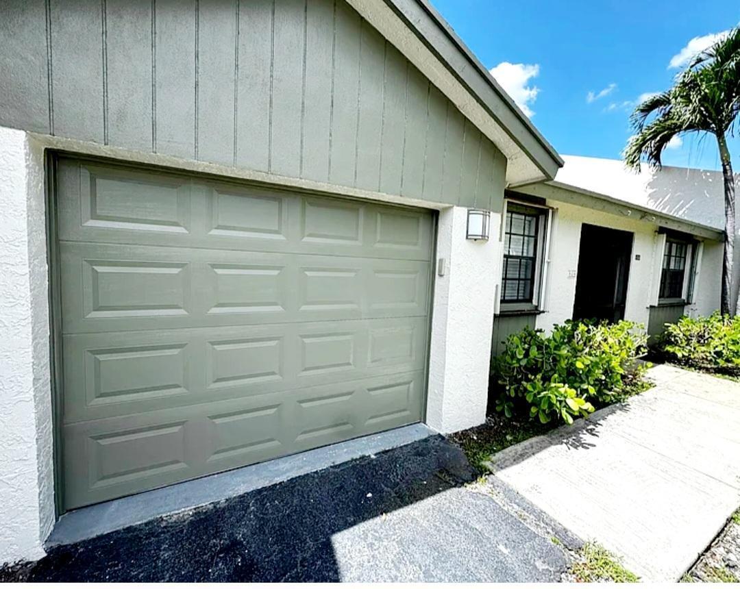 904 NW 50TH Court — Photo 3