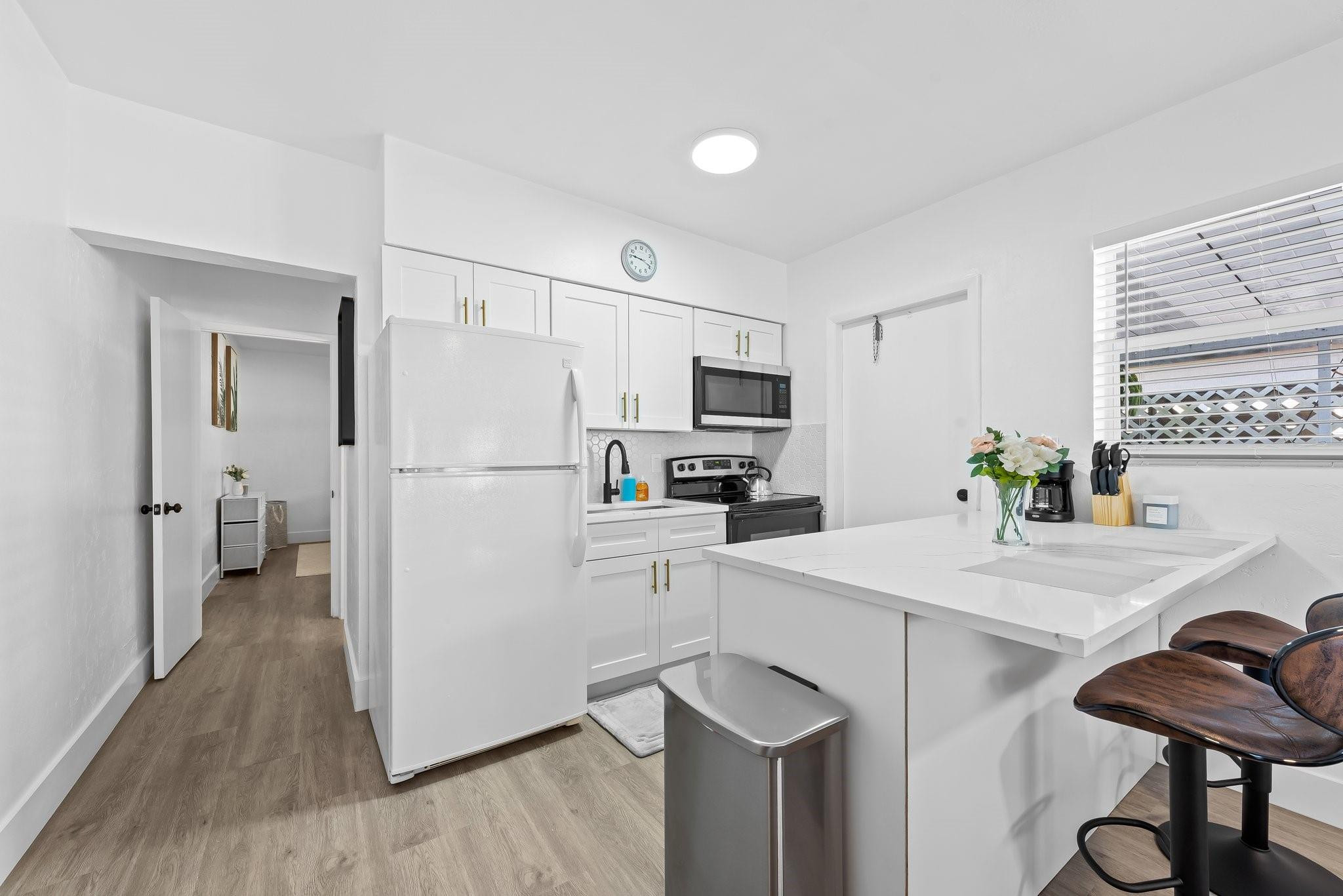310 NE 6TH Street # 2 — Photo 4