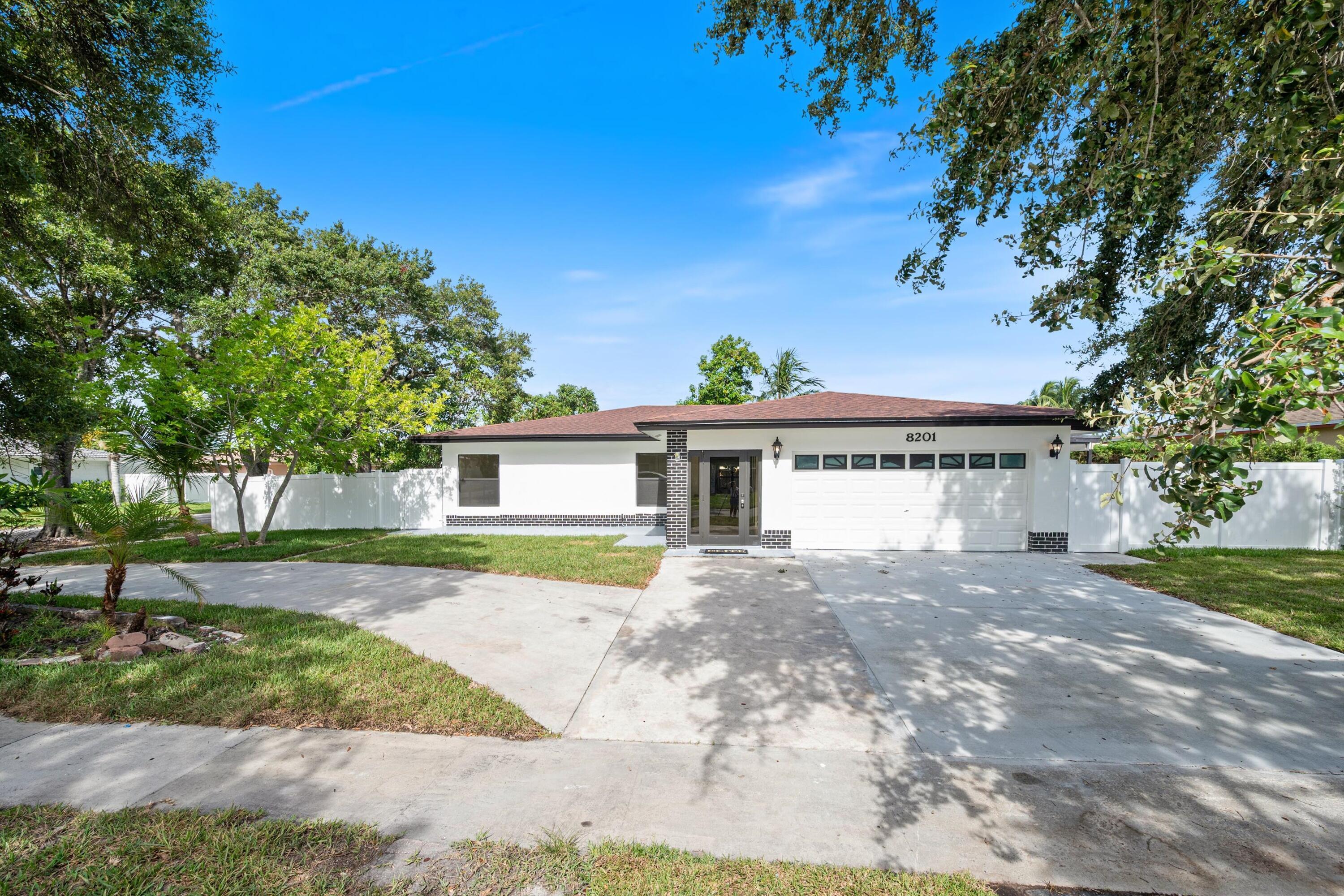 8201 NW 67TH Avenue, Tamarac FL 33321