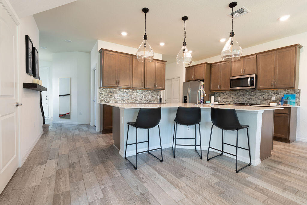 8217 Cadre Noir Road — Photo 5