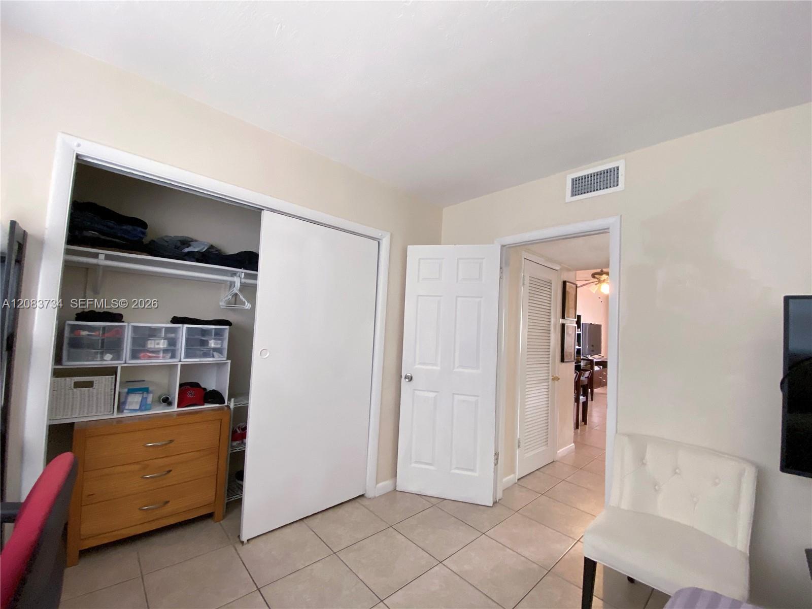 5910 NE 18th Ave # 3 — Photo 3