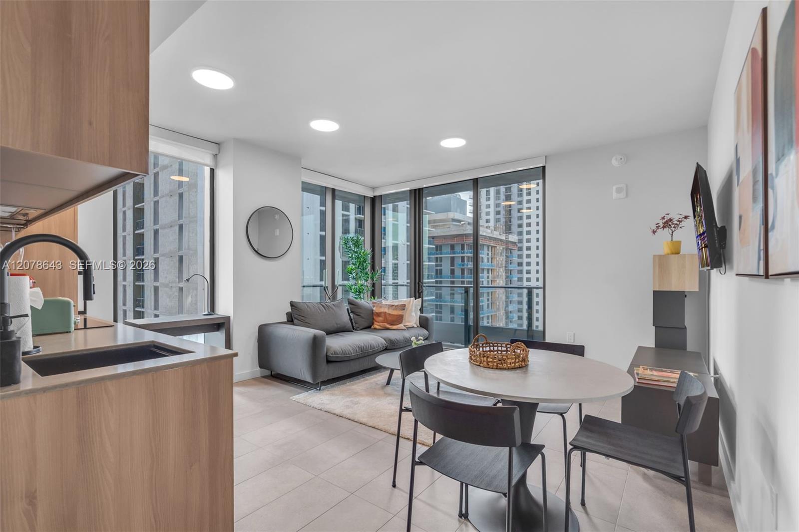 121 NE 5th St # 2708 — Photo 2