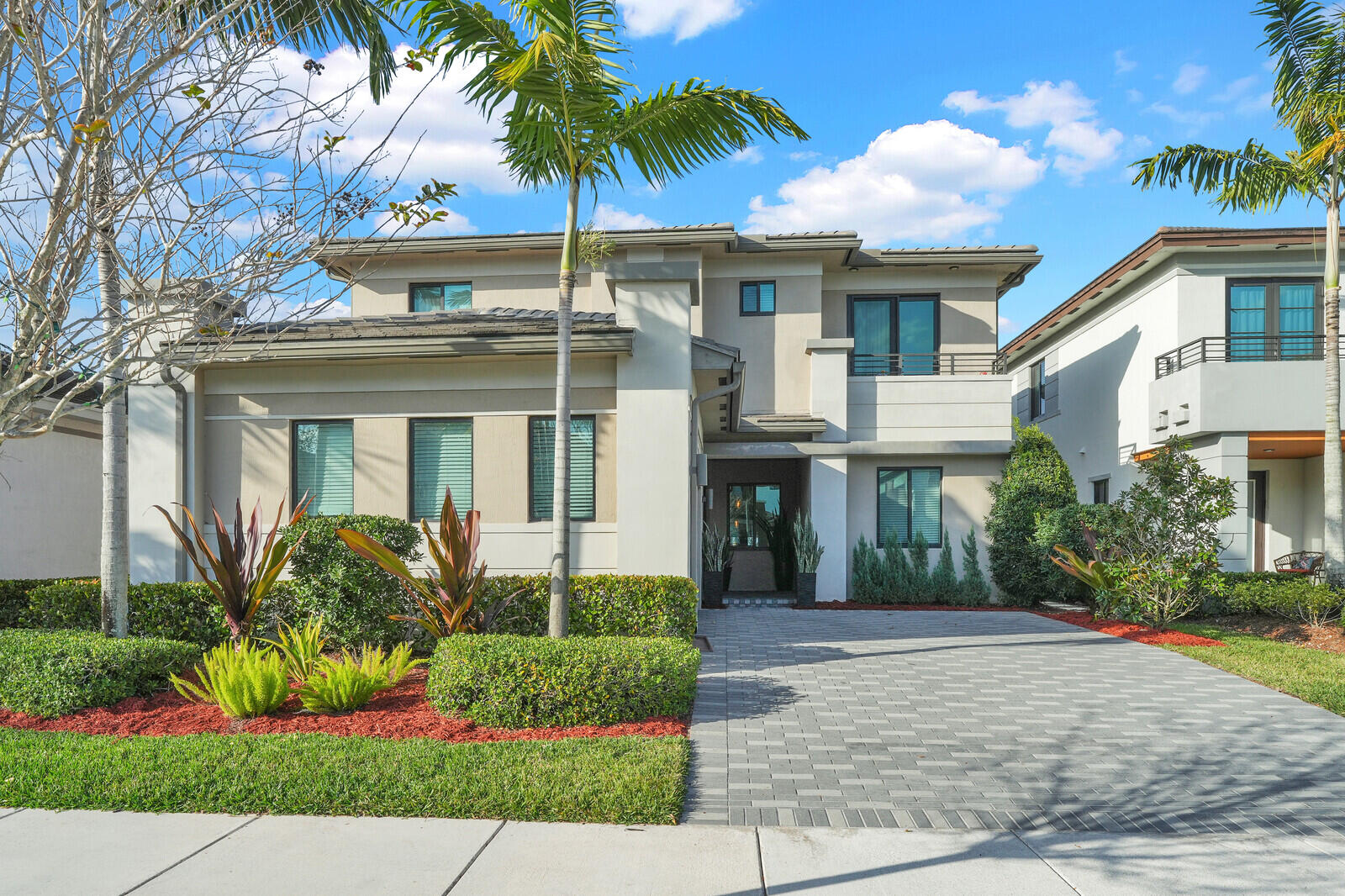 10767 Pacifica Way, Parkland FL 33076
