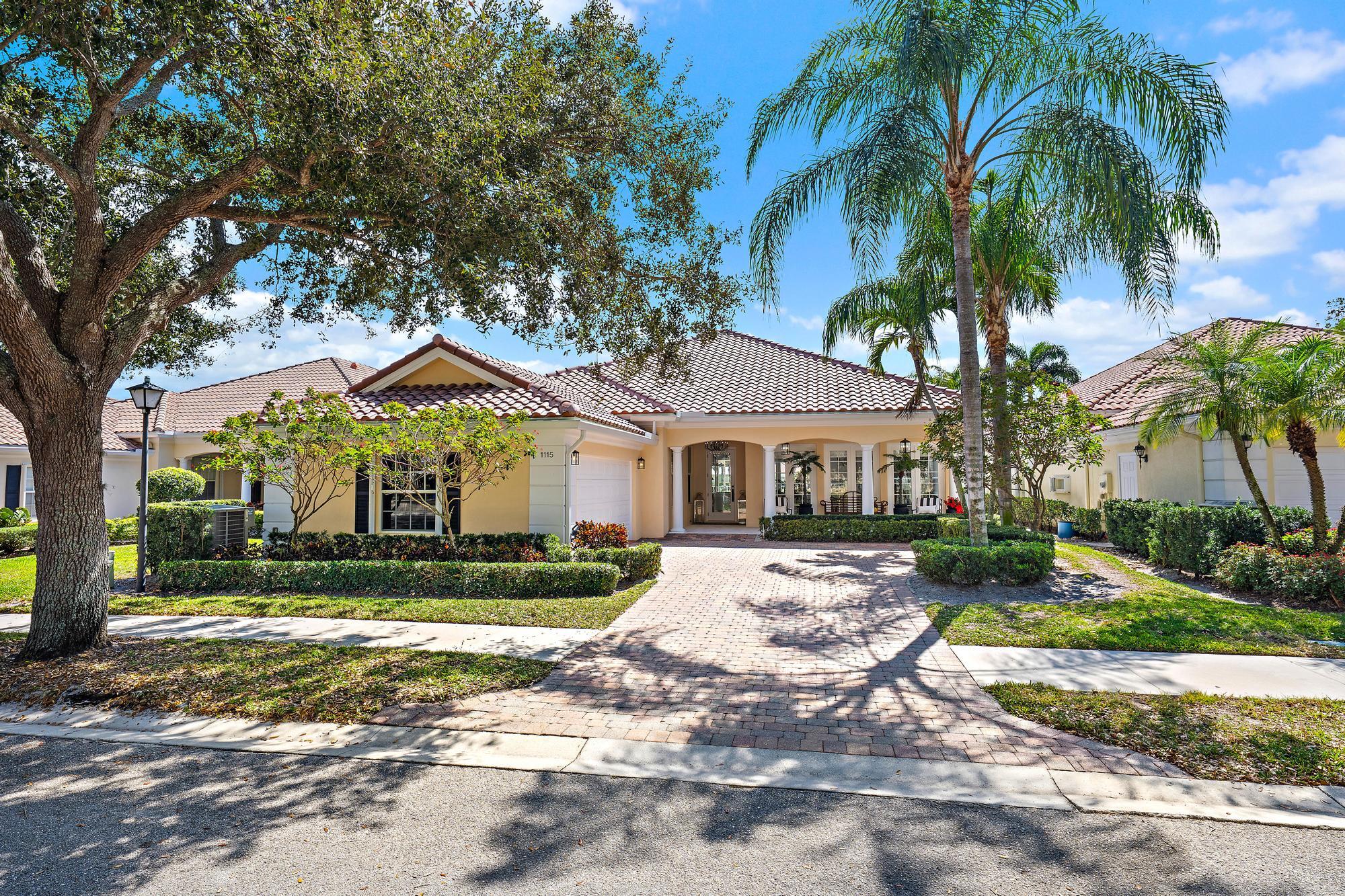 1115 ORINOCO Way — Photo 3