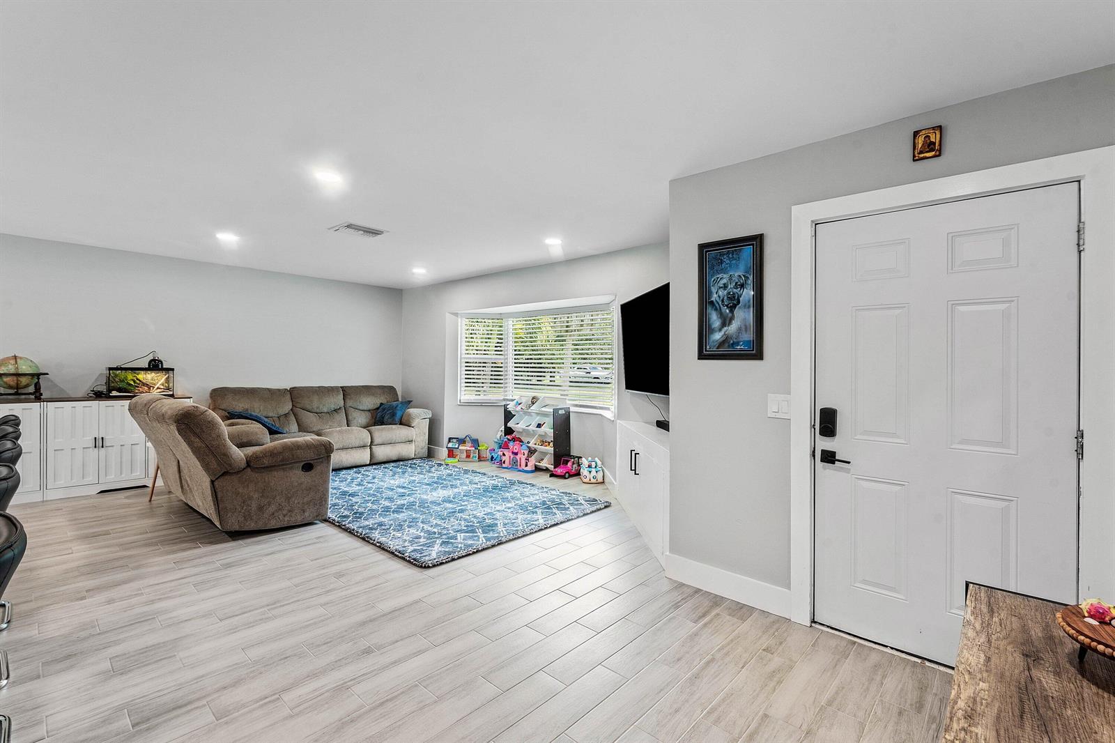 005-4619CoconutBoulevard-WestPalmBeach-F