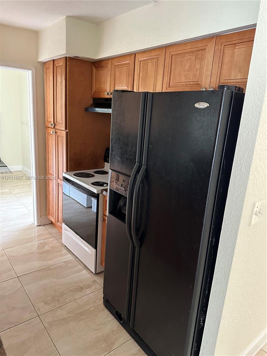 651 SW 30th Ave # 651 — Photo 4