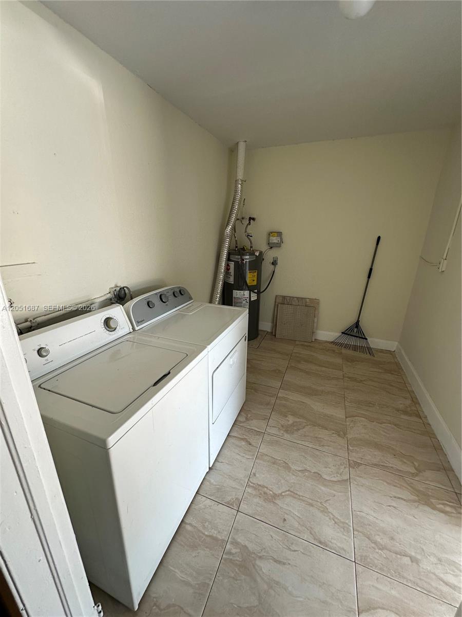 651 SW 30th Ave # 651 — Photo 5