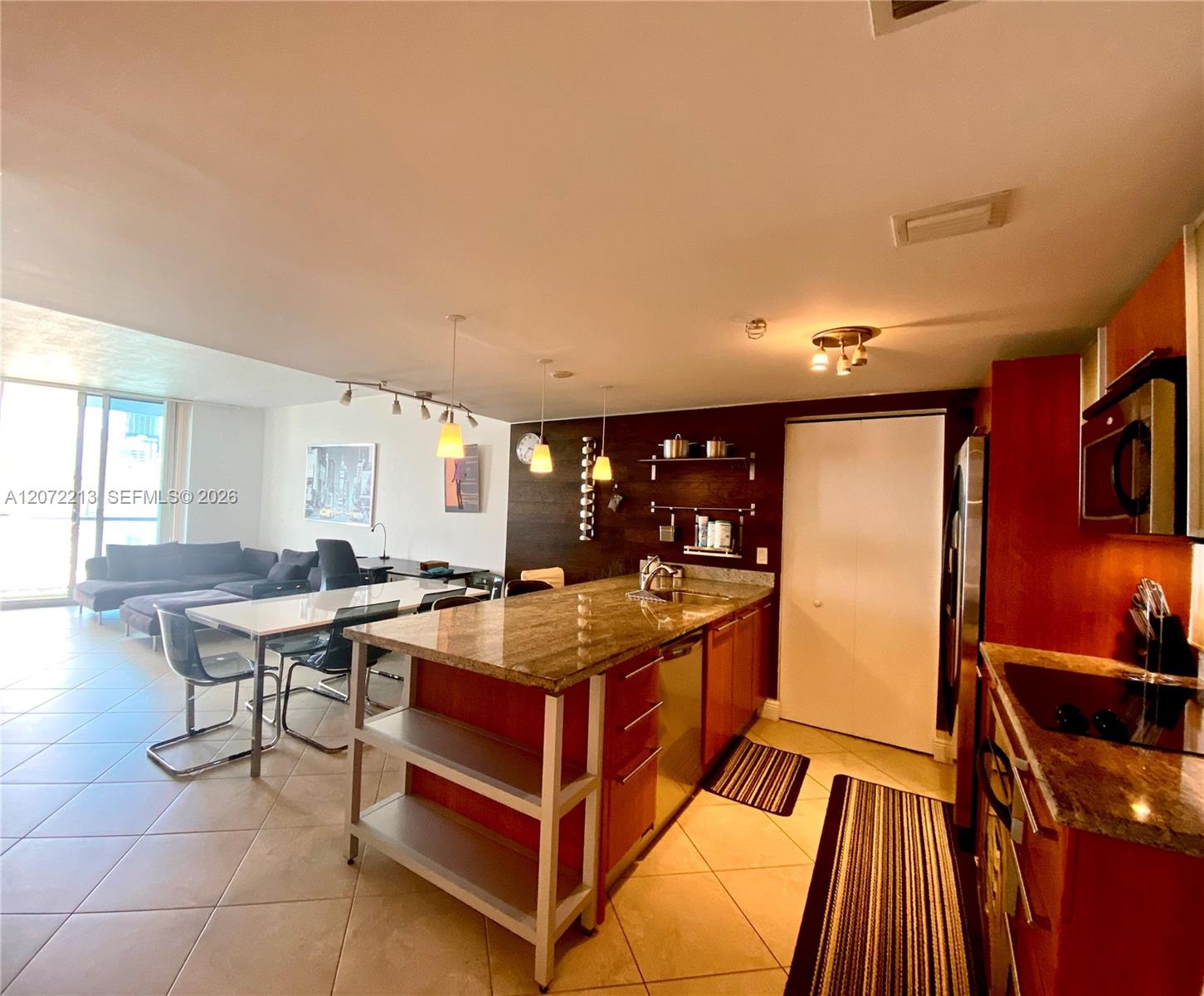 185 SW 7th St # 1607 — Photo 2