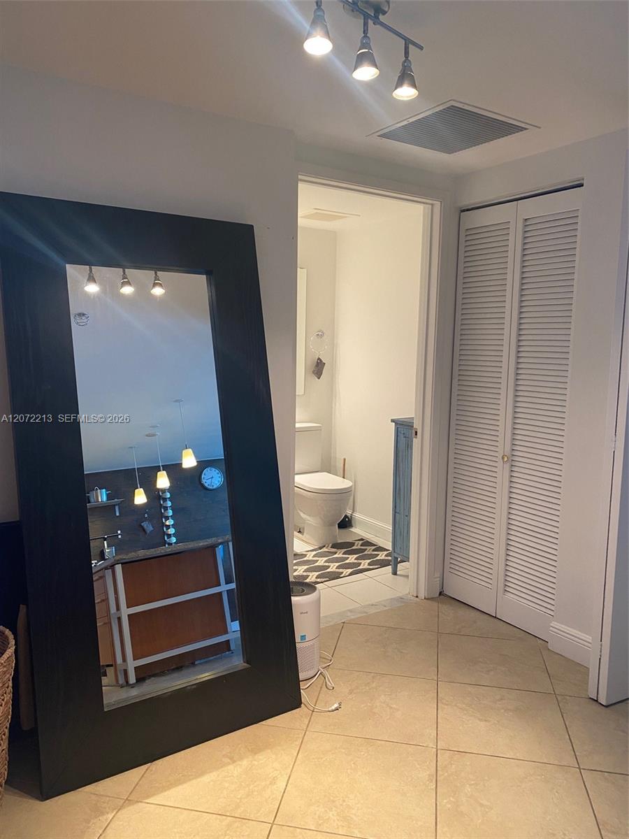 185 SW 7th St # 1607 — Photo 4