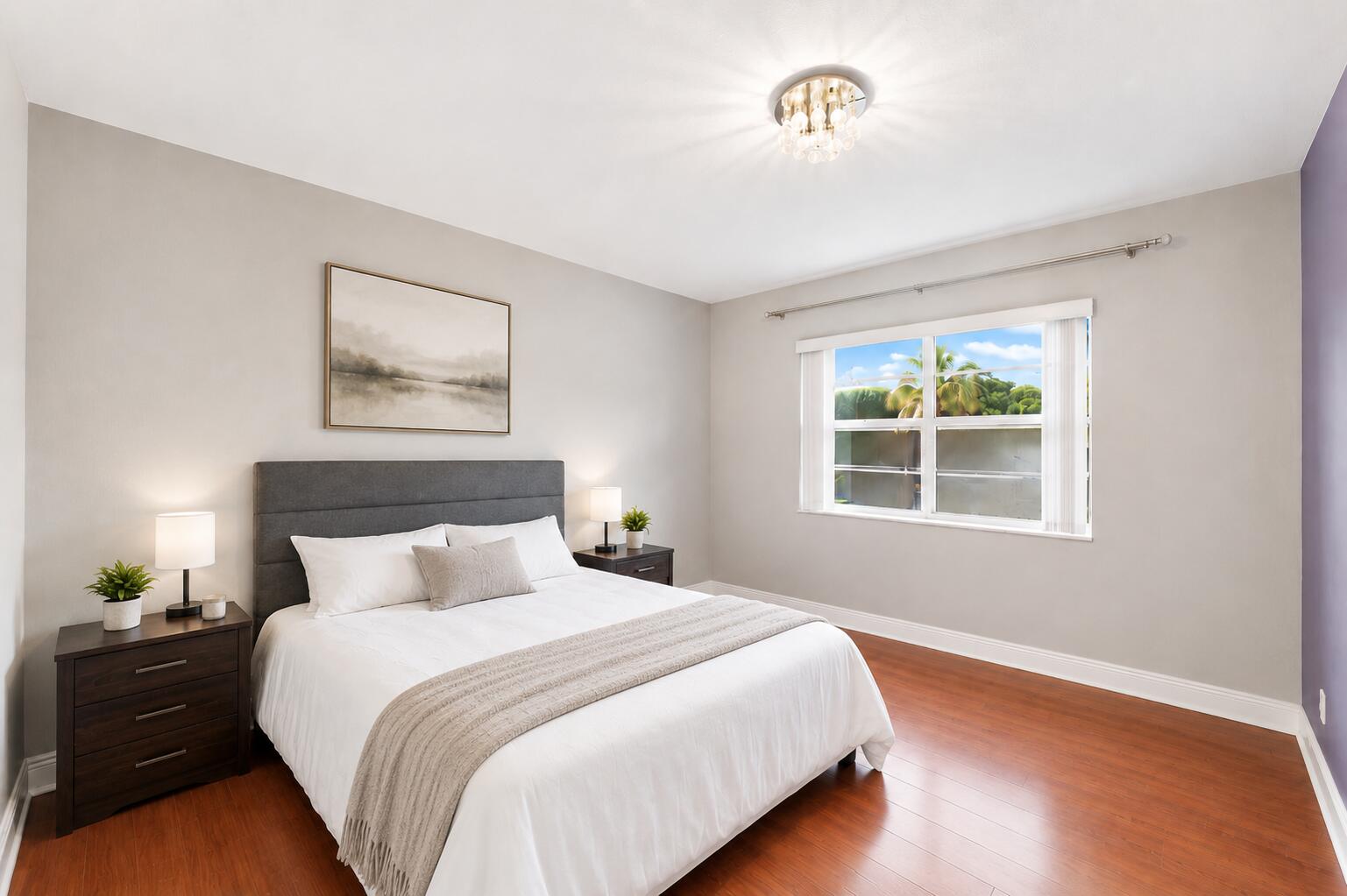 380 E Laurel Drive # 5D — Photo 2