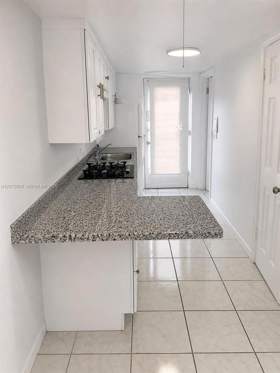 6498 Collins Ave # 40 — Photo 3