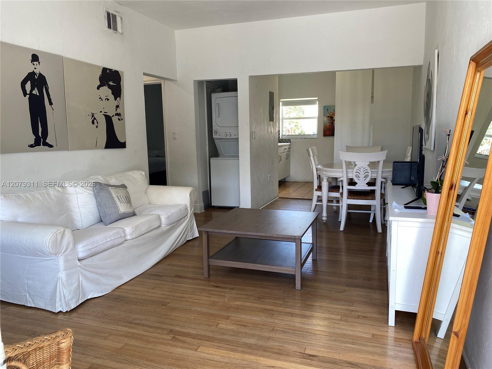 Entrance of unit