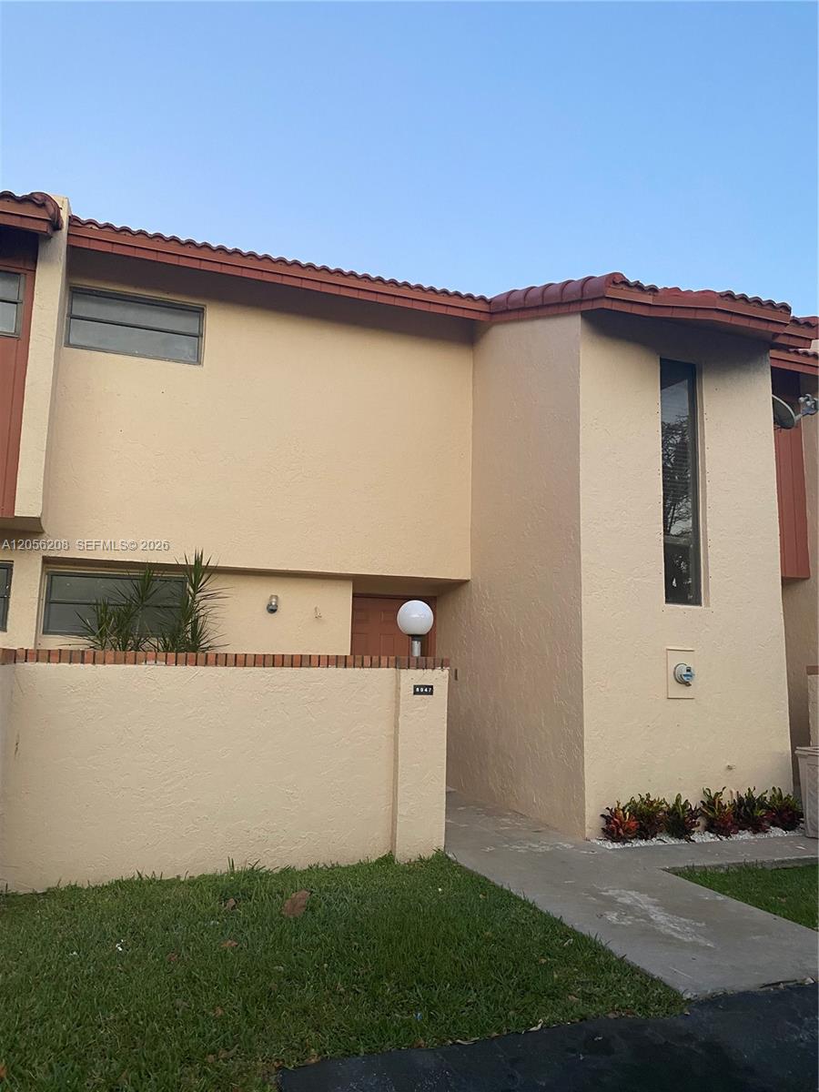 8947 SW 149th Pl — Photo 2