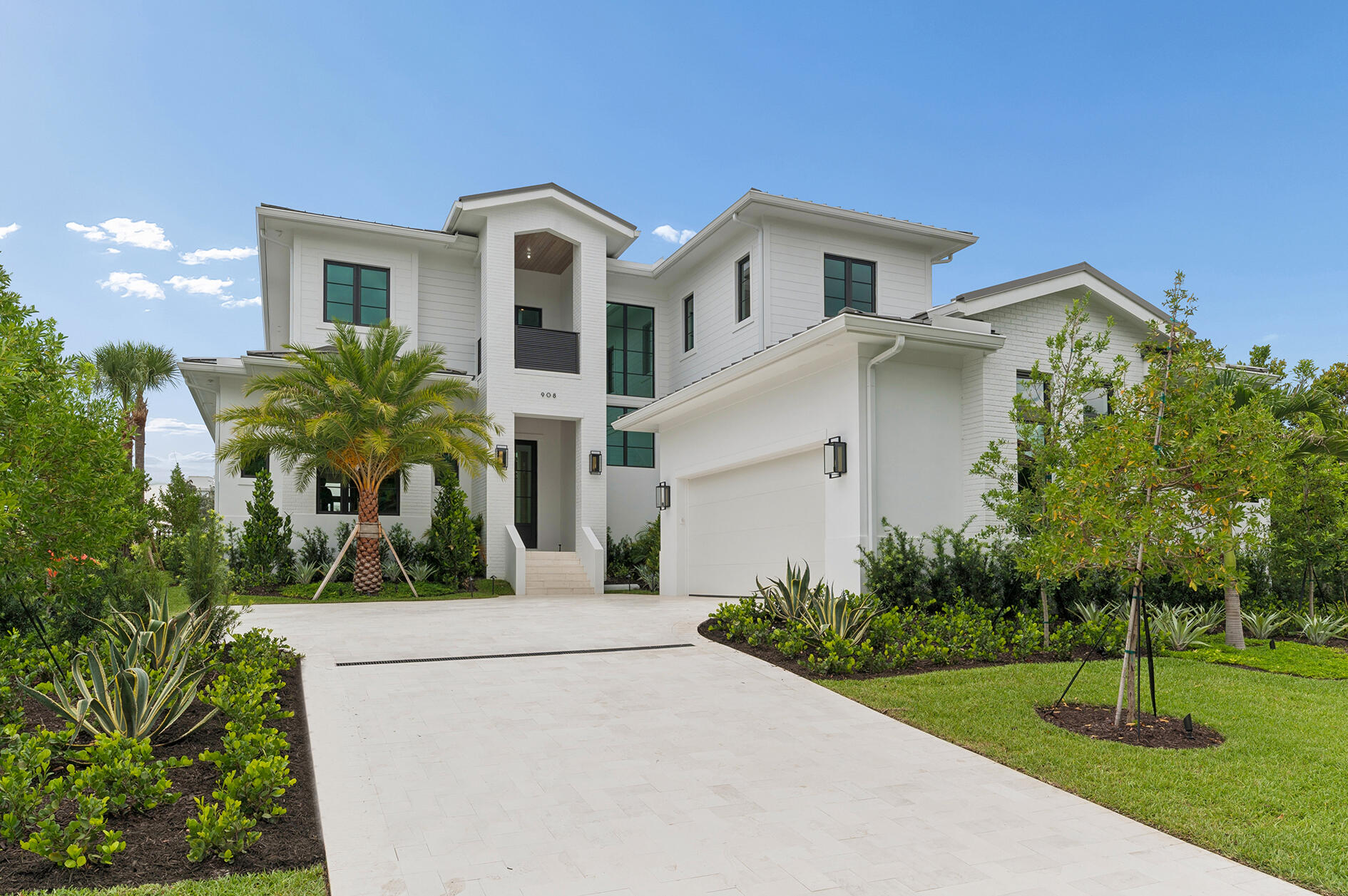 908 N Atlantic Drive, Lantana FL 33462