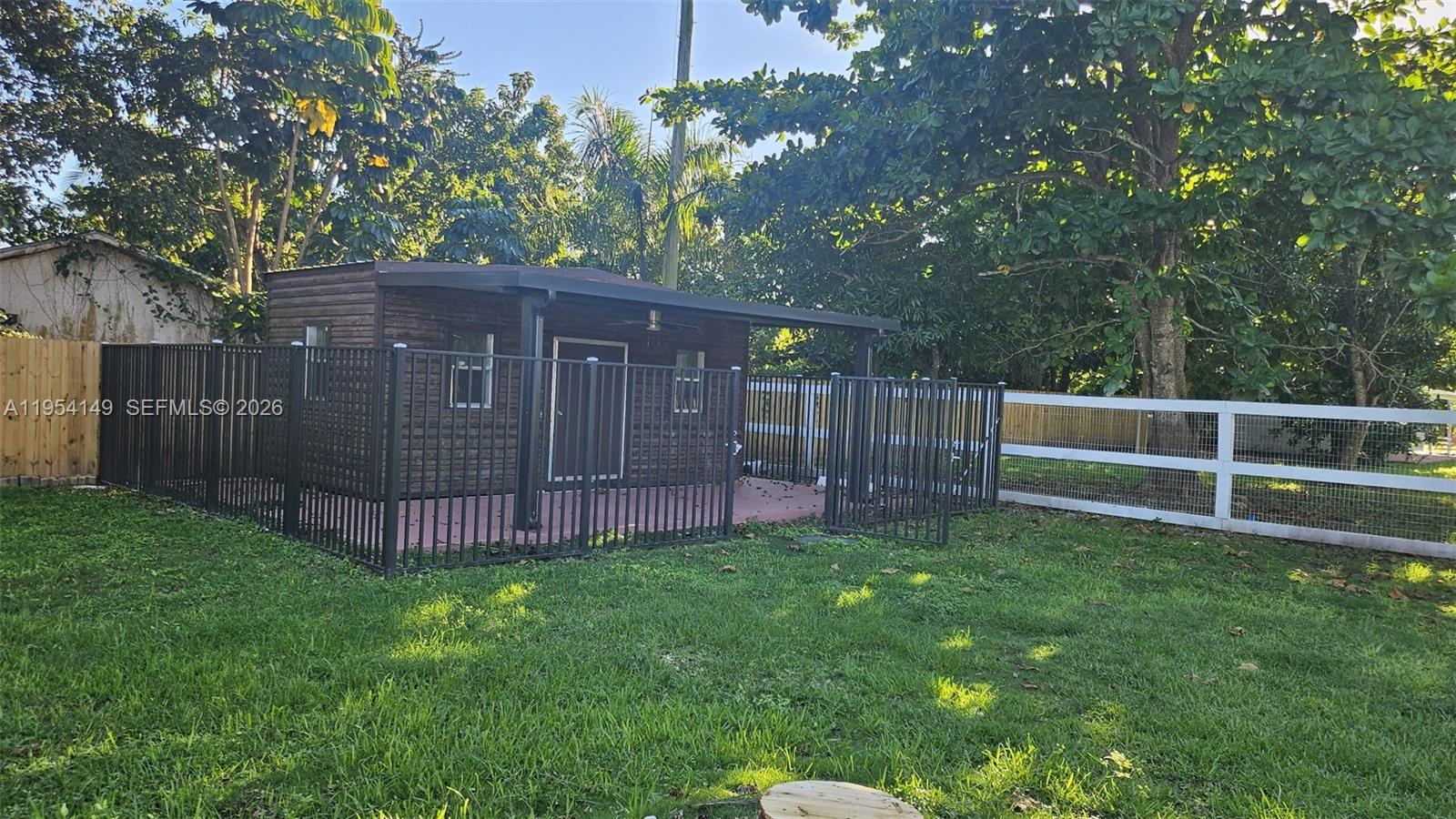 16400 SW 173rd Ave — Photo 2