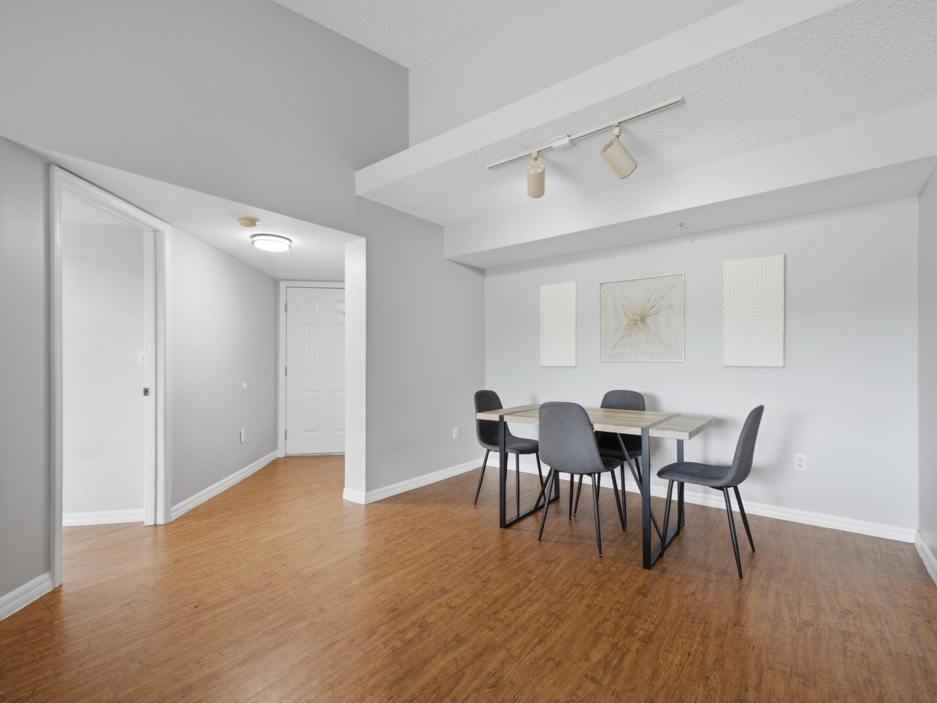 900 Crestwood Court S # 920 — Photo 3