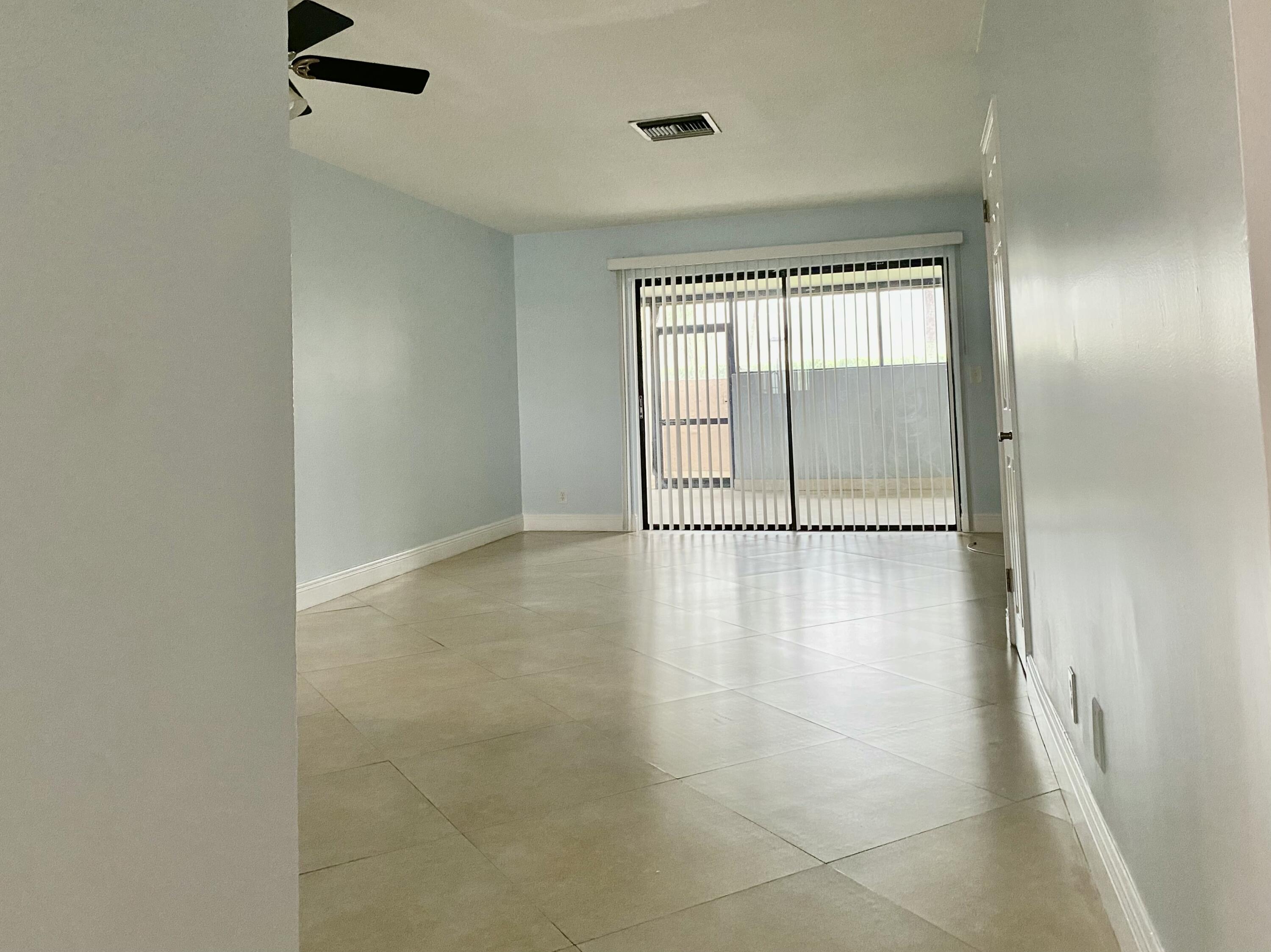 139 SPARROW Drive # 2G — Photo 2