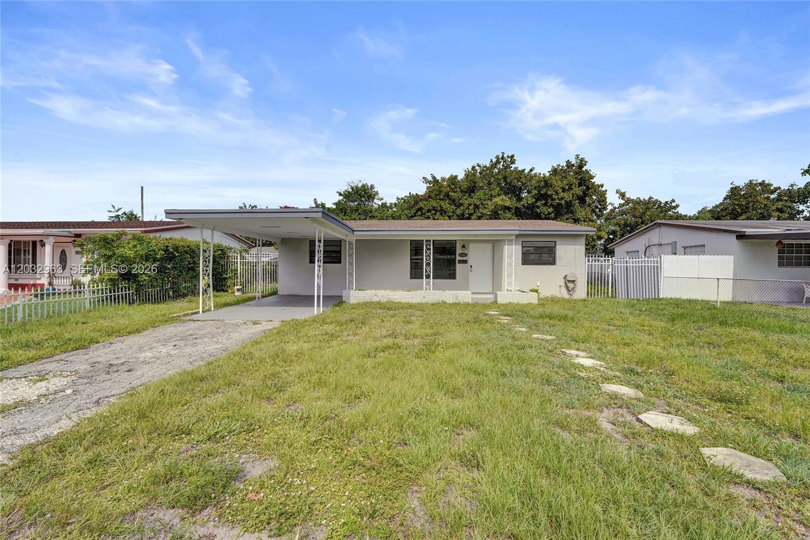 1140 N 74th Way, Hollywood FL 33024