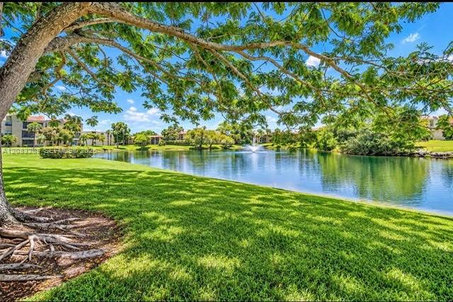 220 Lakeview Dr # 101 — Photo 4