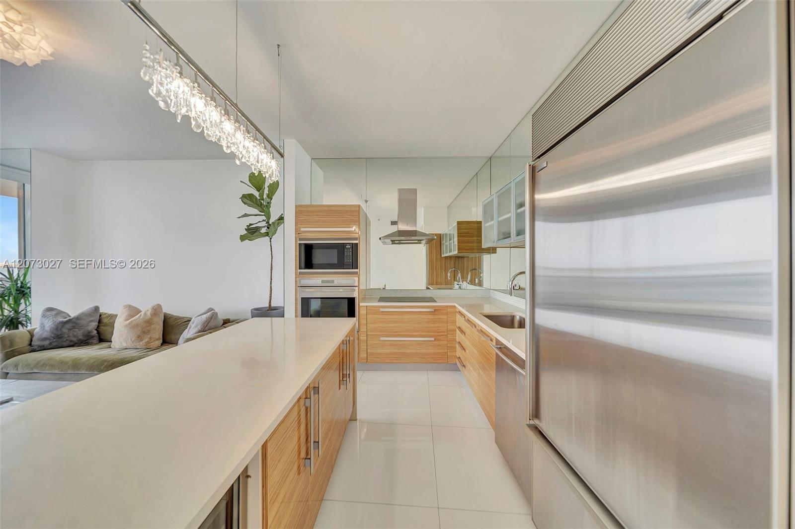 2020 N Bayshore Dr # 708 — Photo 5