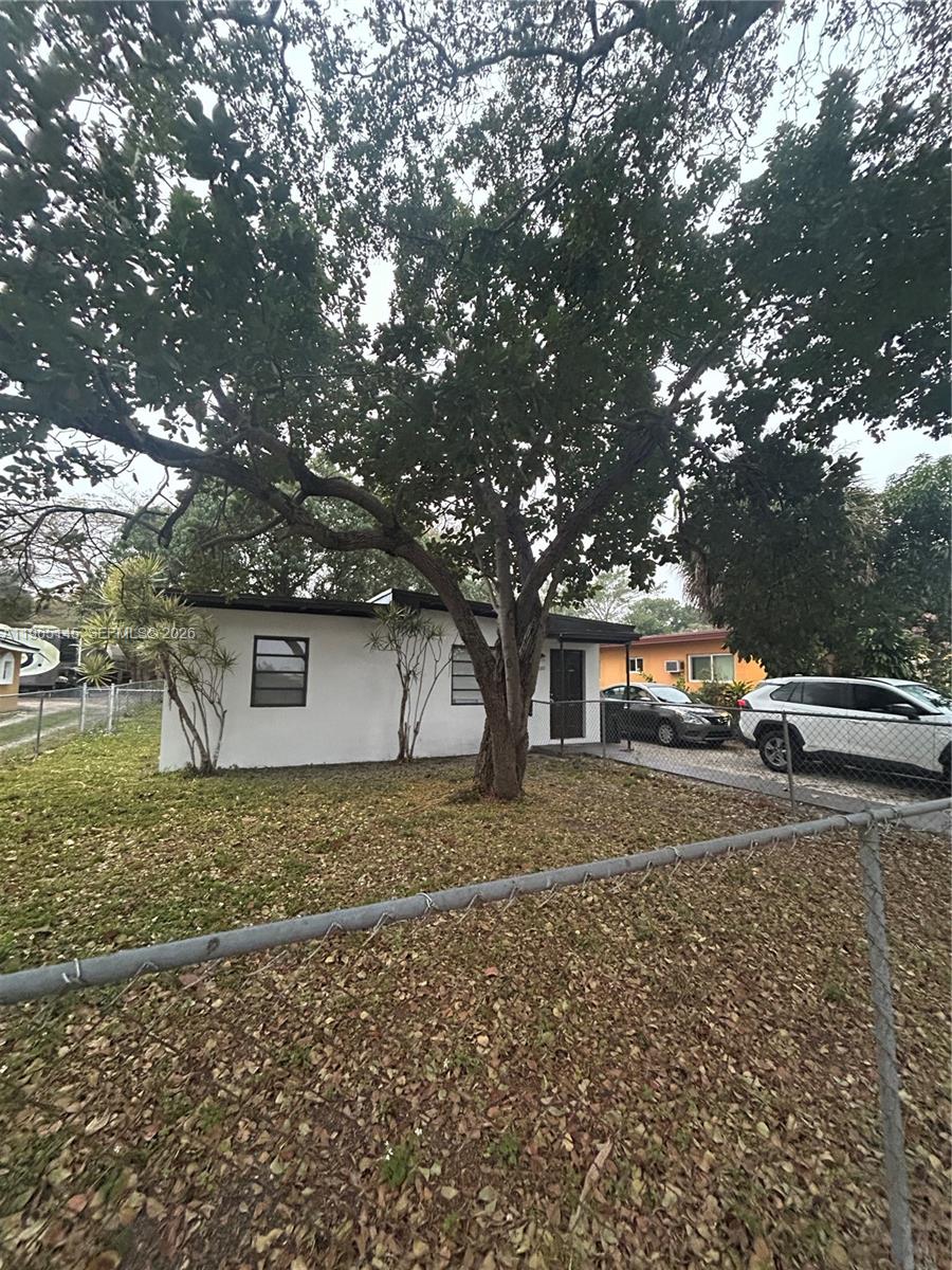 1080 NW 121st St, North Miami FL 33168