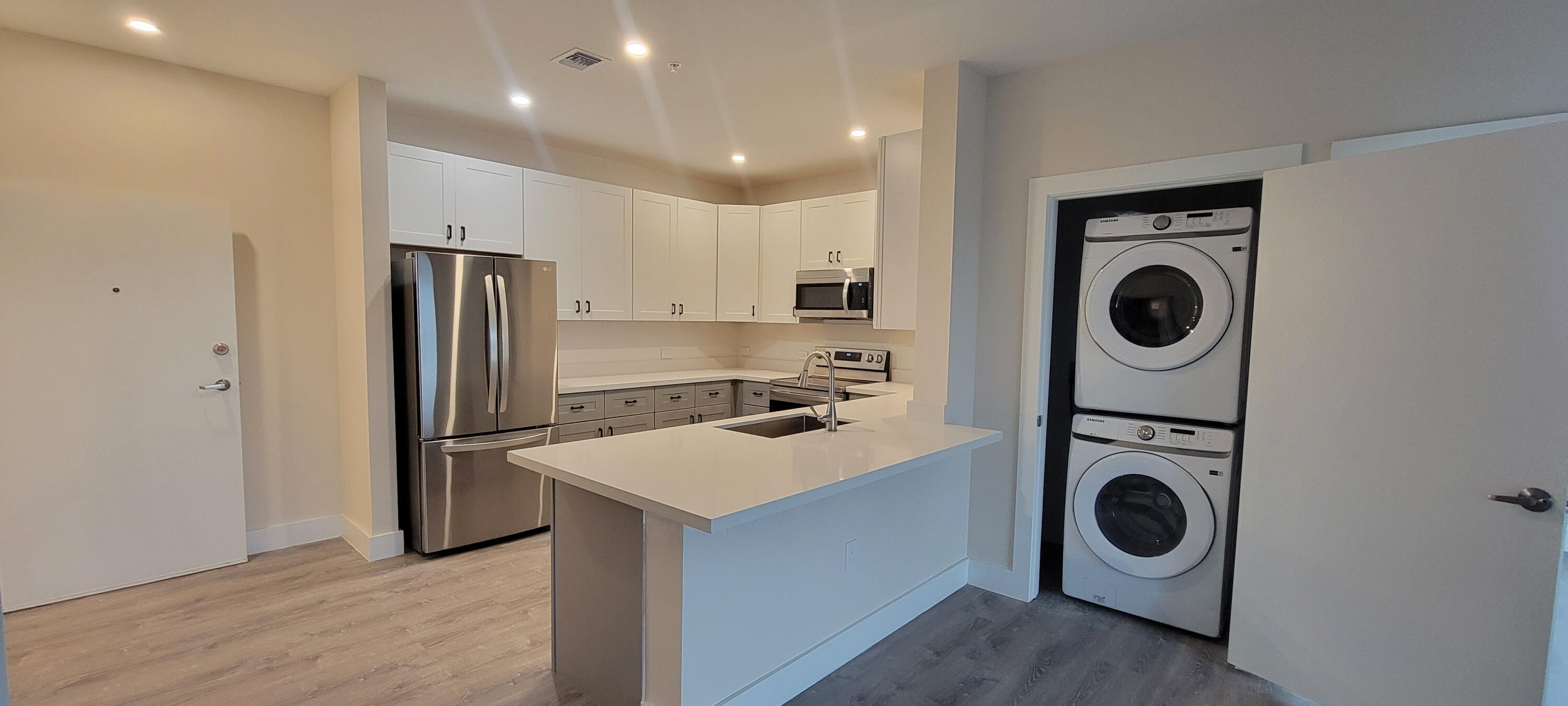 3801 DAVIE Boulevard # 407 — Photo 3