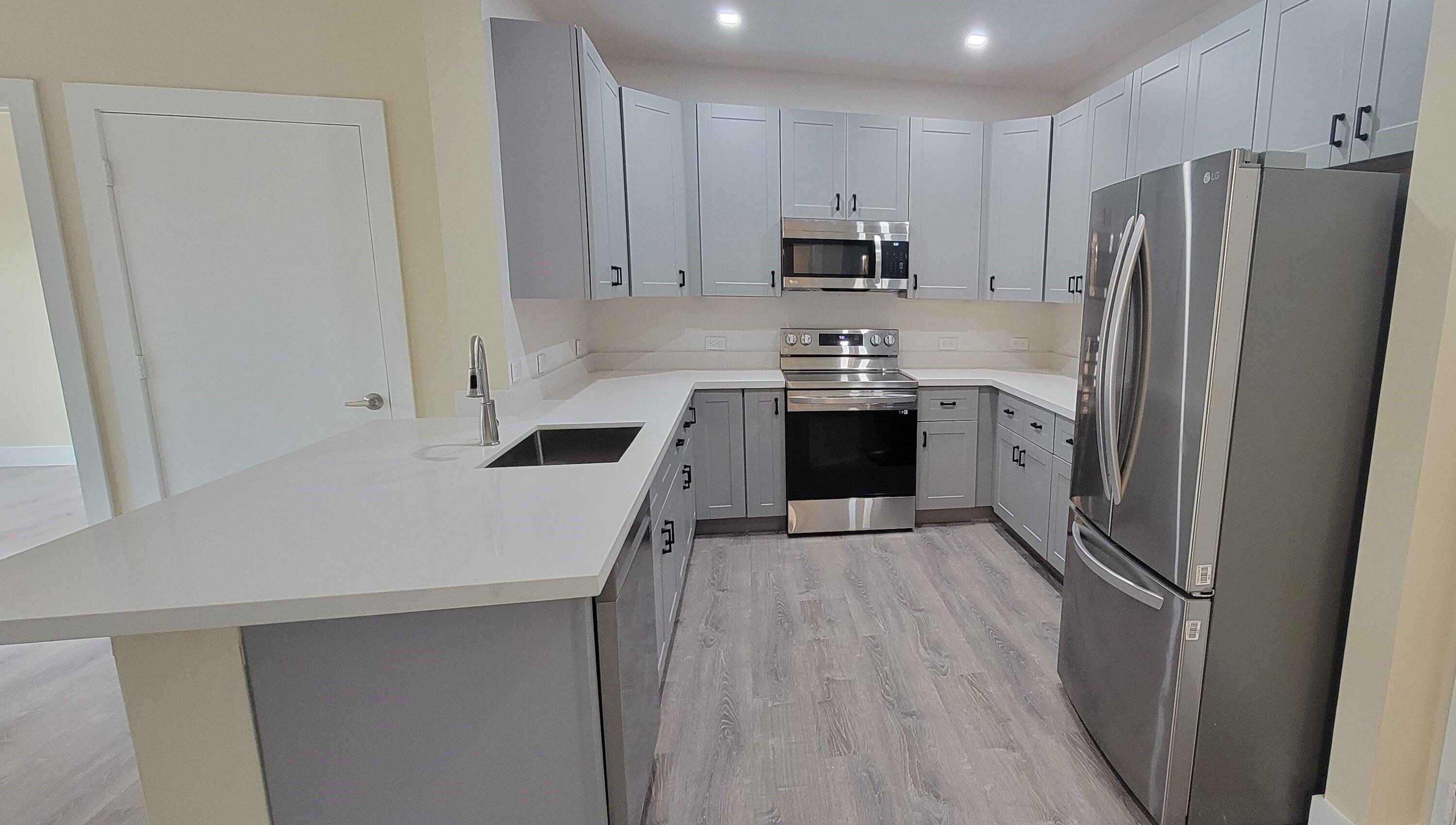 3801 DAVIE Boulevard # 407 — Photo 4