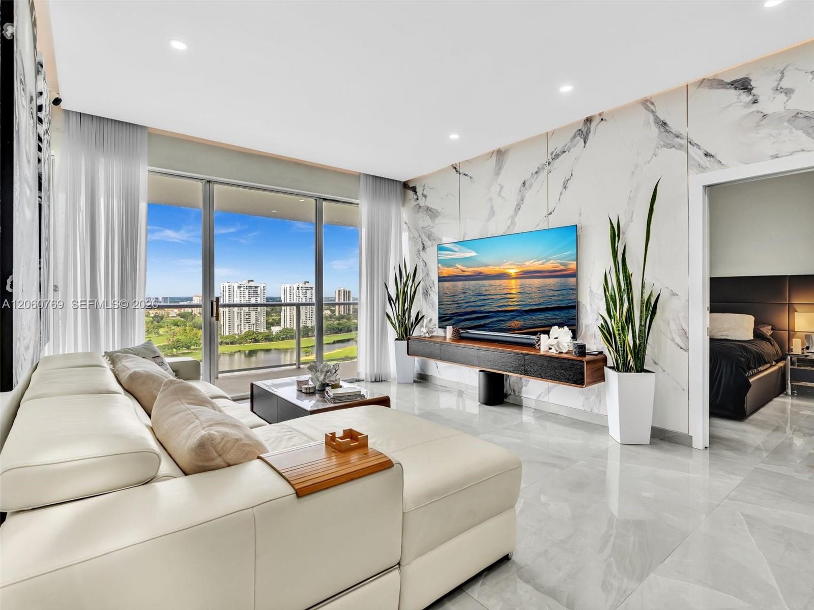 3731 N Country Club Dr # 24, Aventura FL 33180