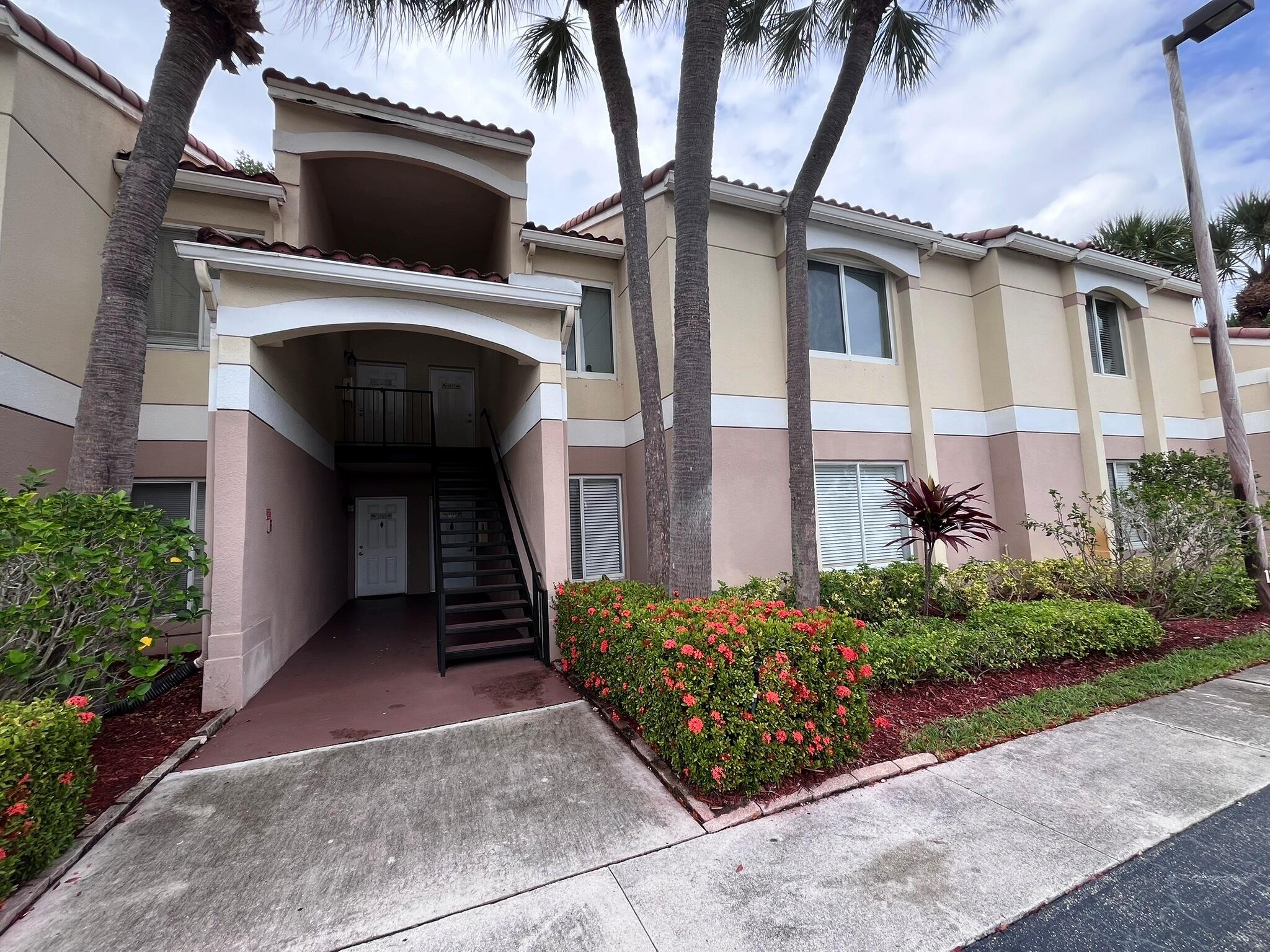 815 W Boynton Beach Boulevard # 107, Boynton Beach FL 33426