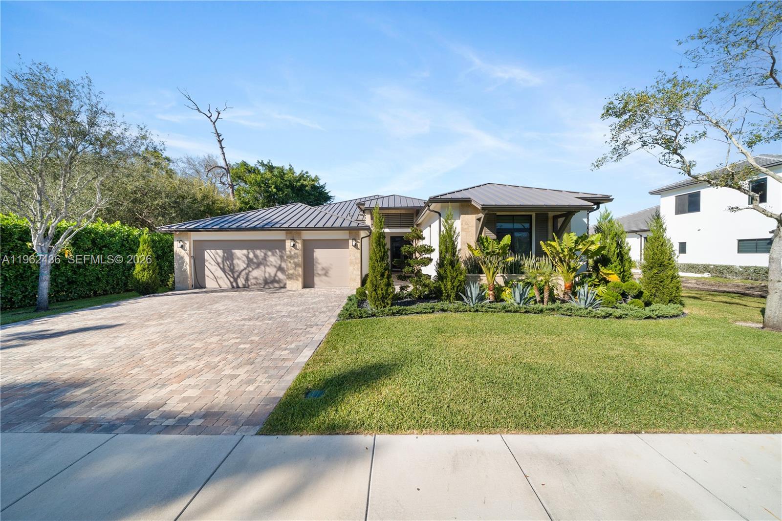 7387 SW 74th Ln, Miami FL 33143