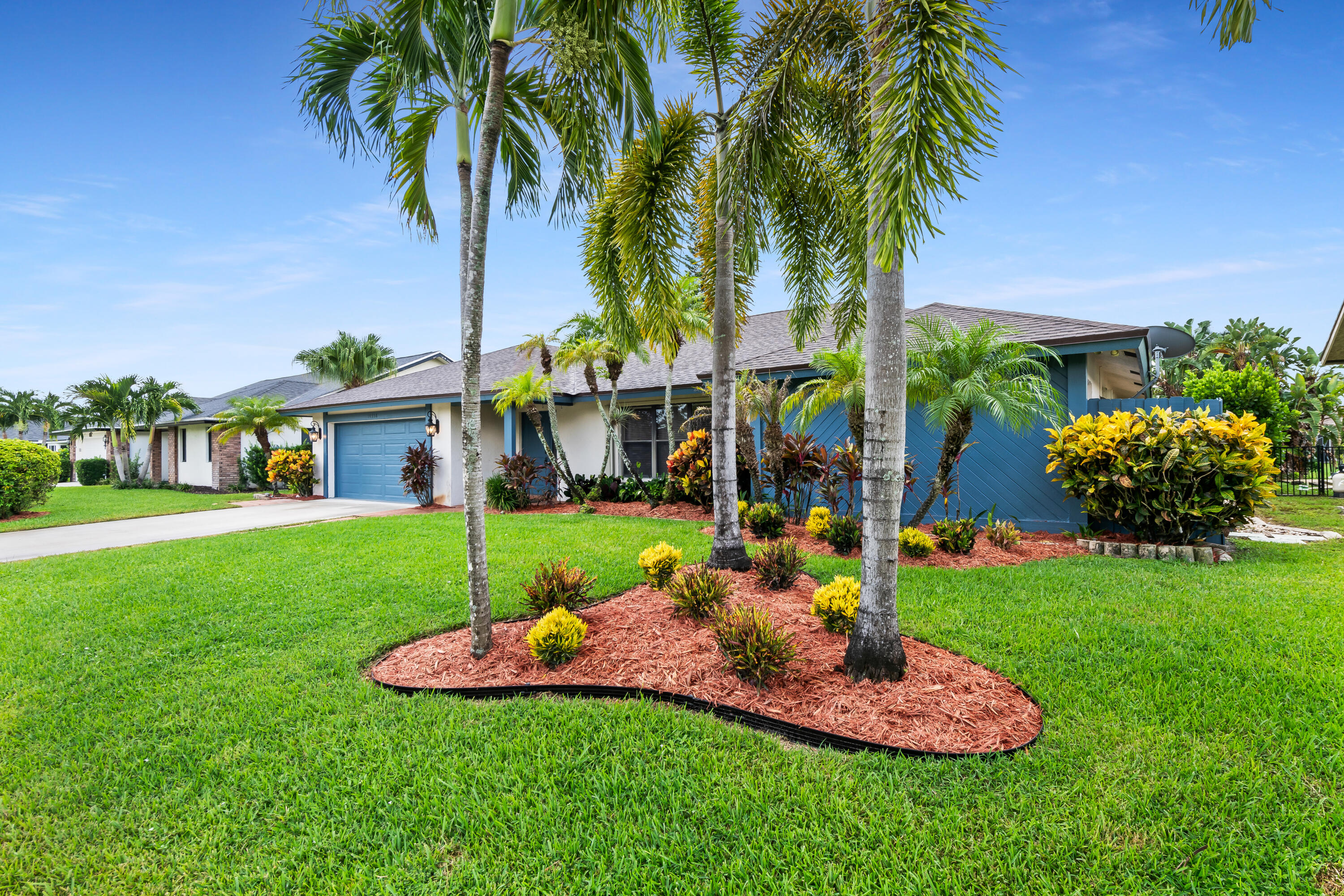 14358 BLACKBERRY Drive — Photo 4