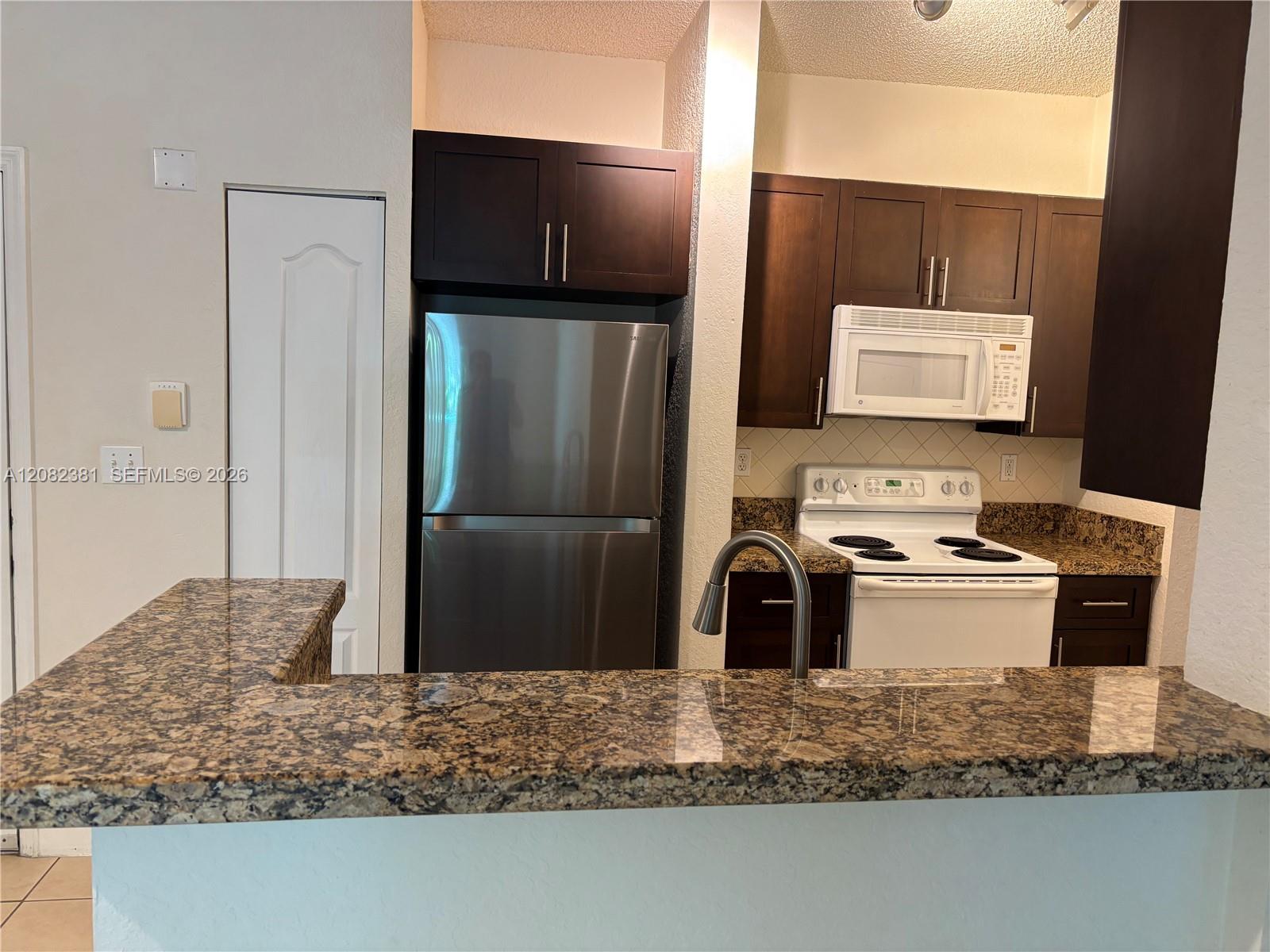 6001 SW 70 ST # 324 — Photo 2