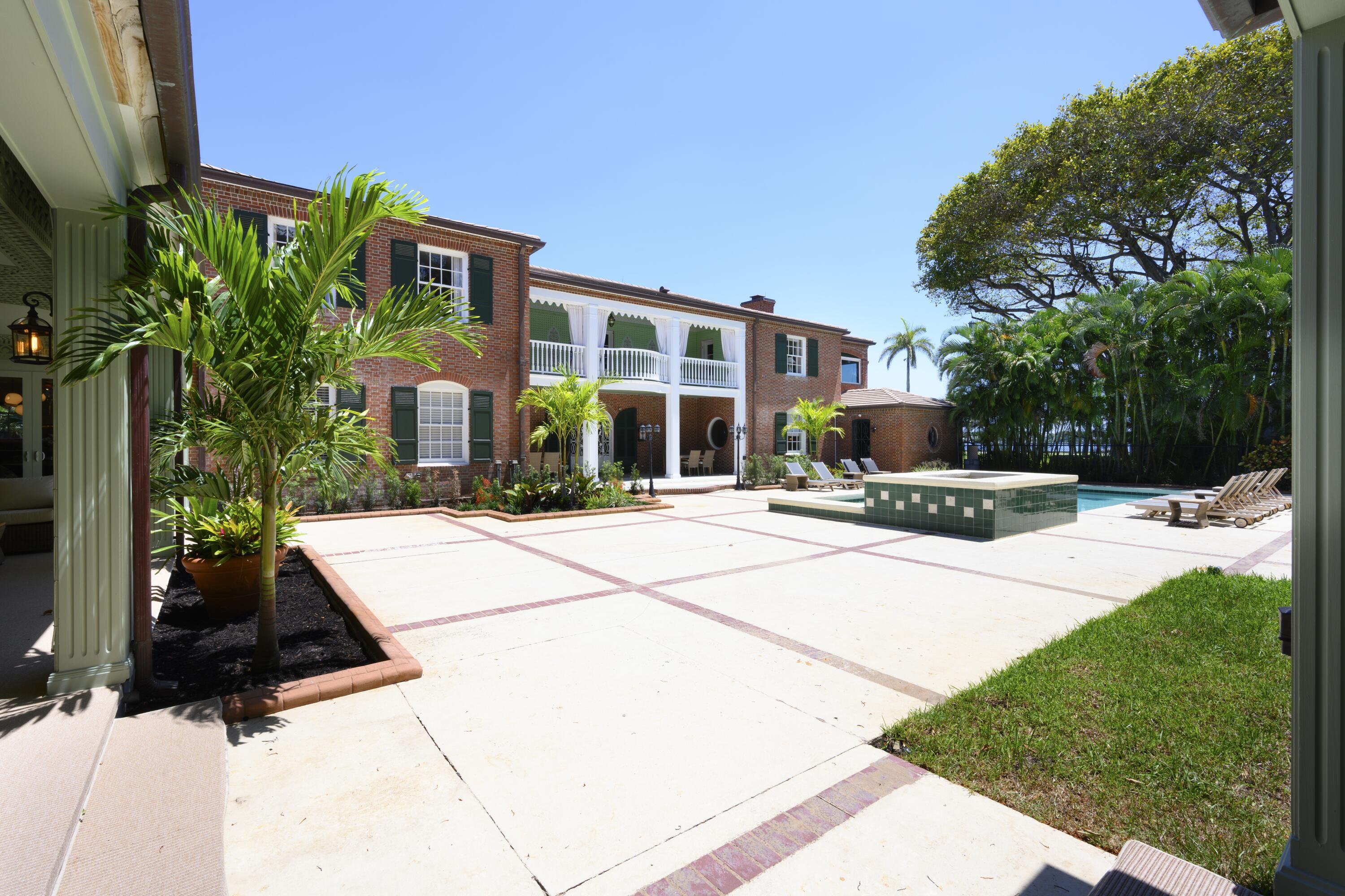 1125 N Flagler Drive — Photo 2