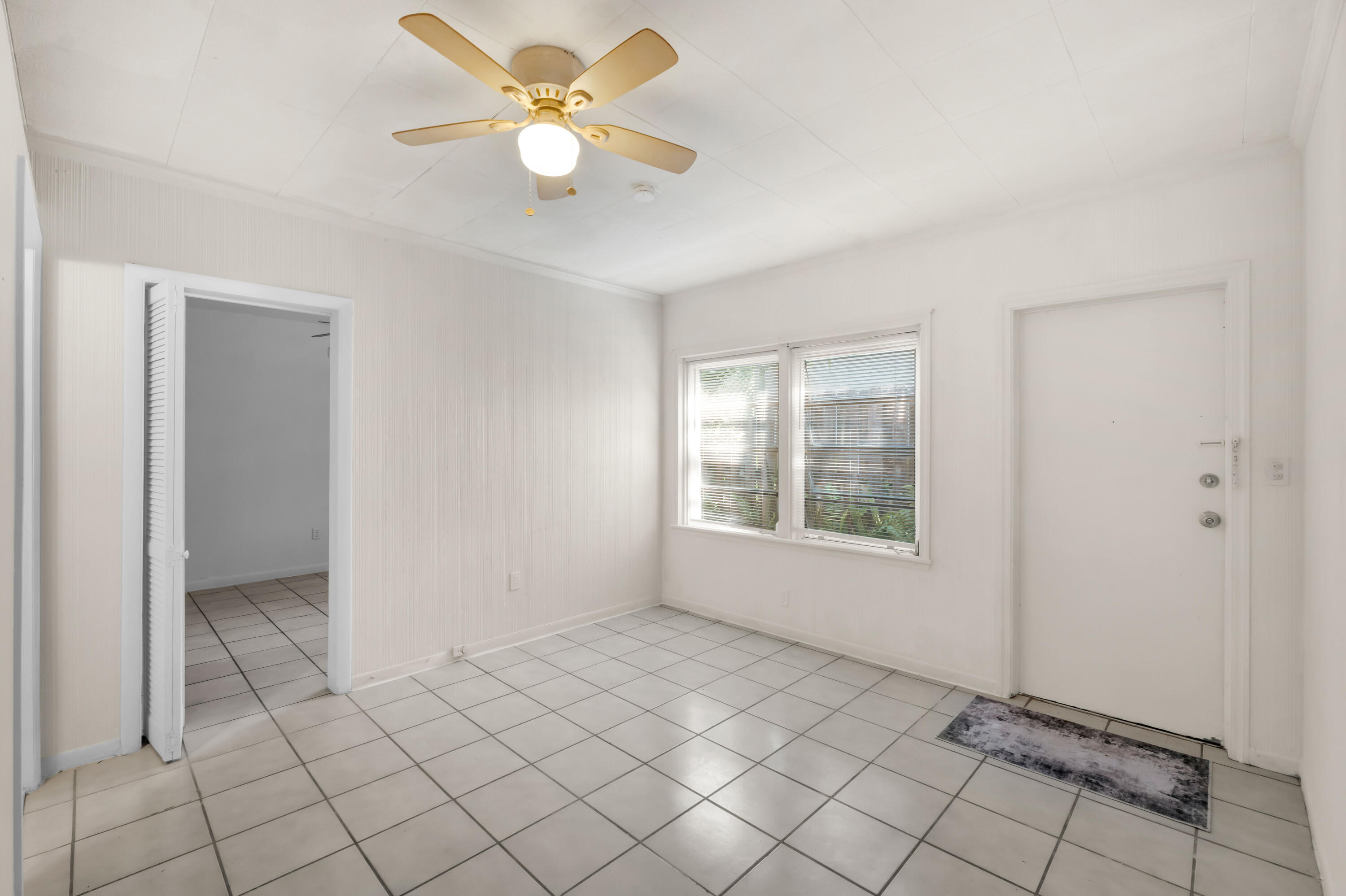 1217 SE 1st Street — Photo 5
