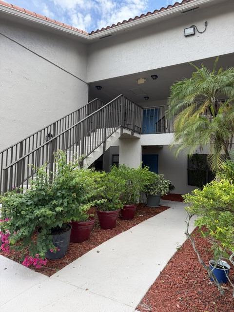1480 WINDORAH Way # B — Photo 2