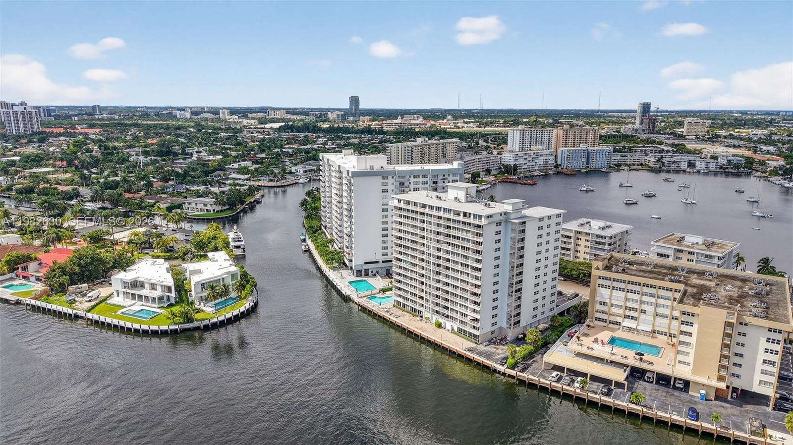 121 Golden Isles Dr # 205, Hallandale Beach FL 33009
