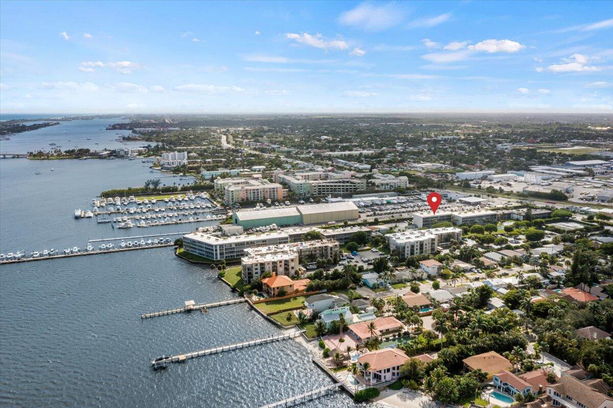 300 Waterway Drive S # 308, Lantana FL 33462