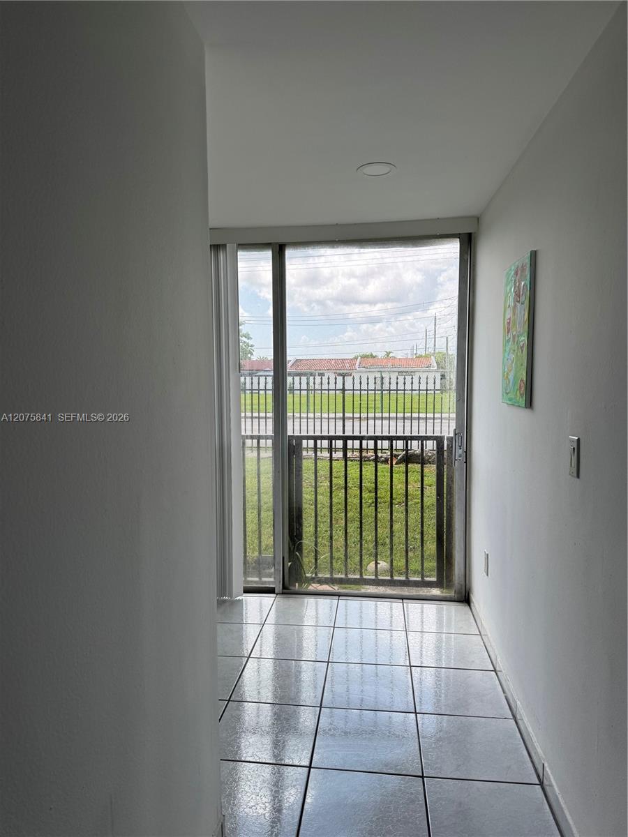 9401 SW 4th St # 103 — Photo 3