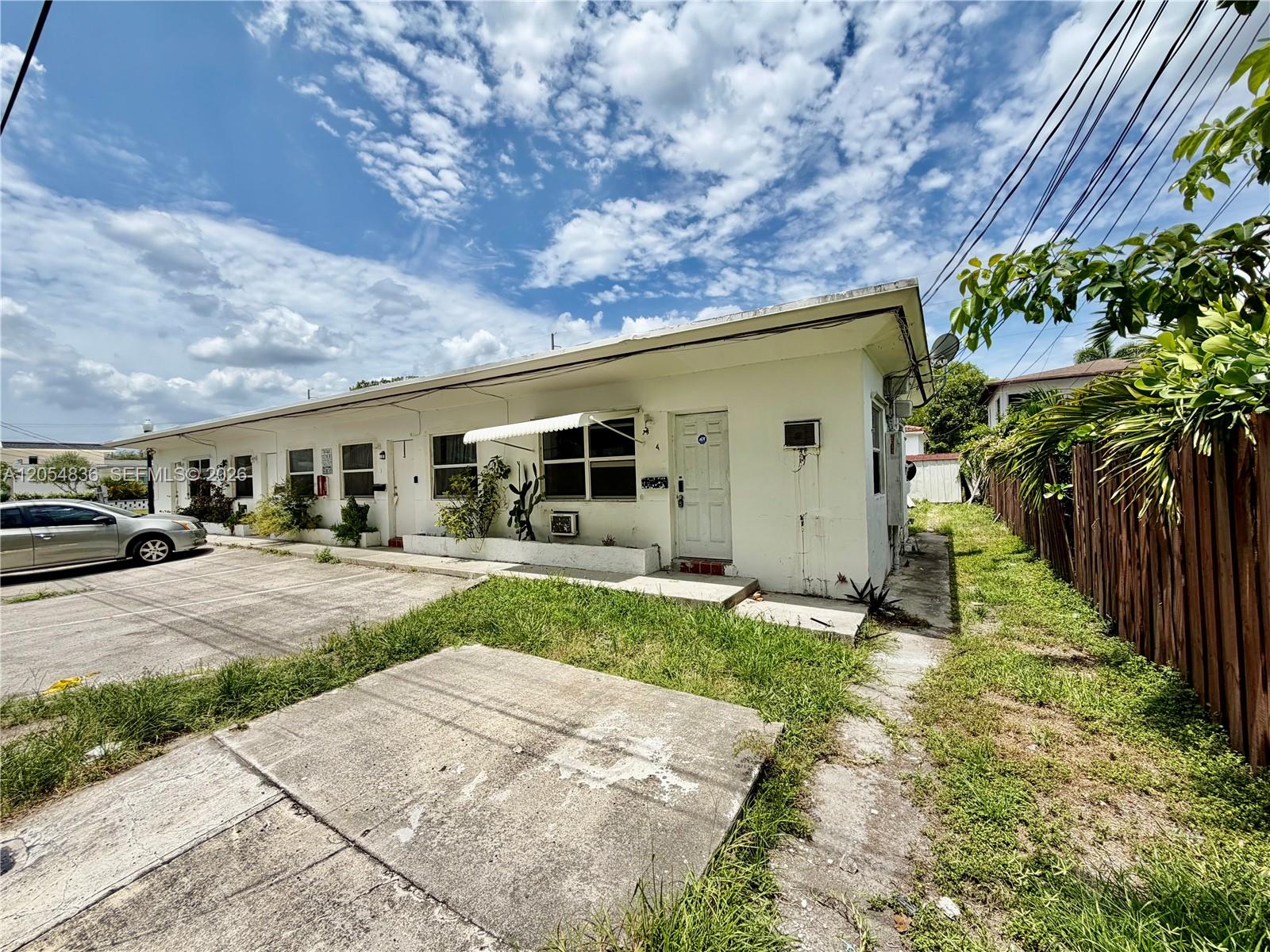 2041 S jackson st # 4, Hollywood FL 33020