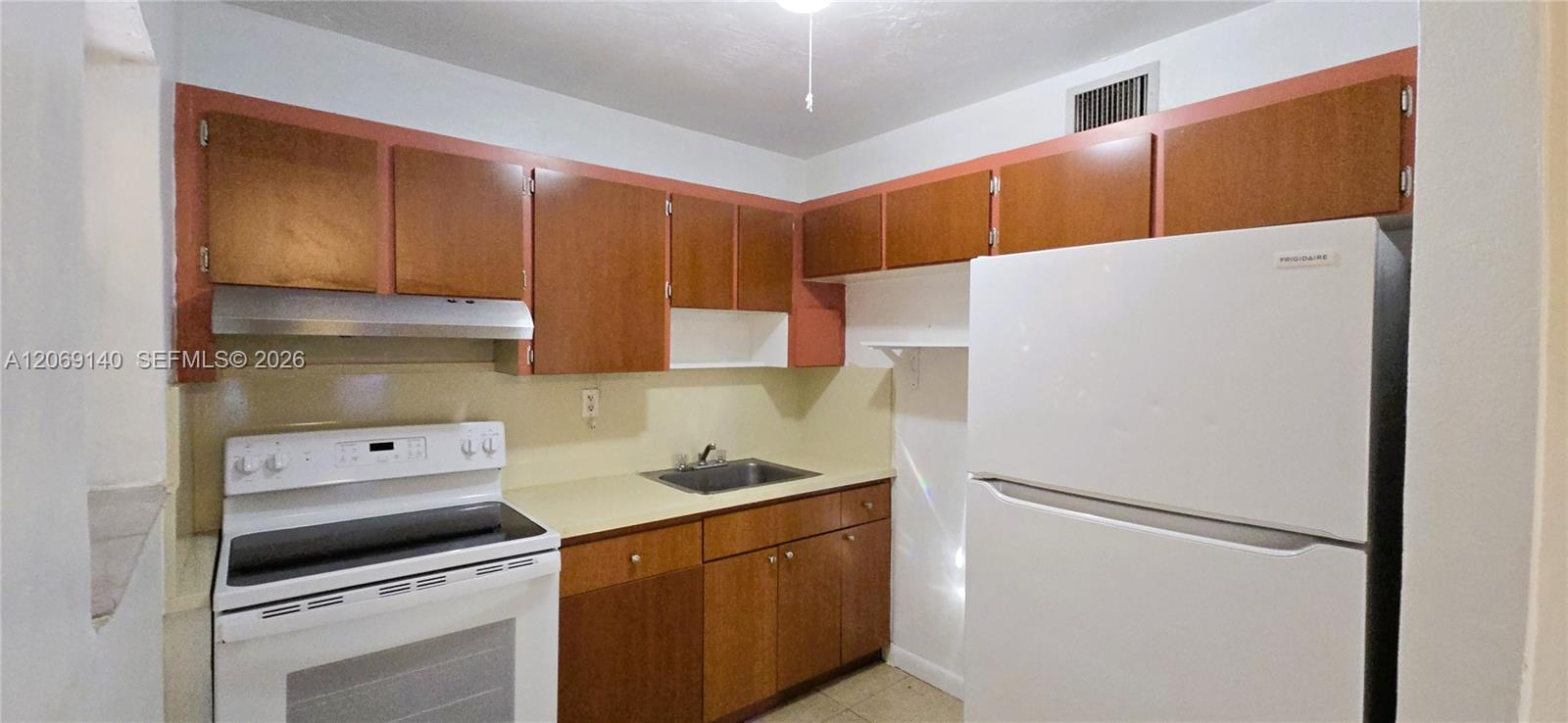718 SE 8th St # 6, Hialeah FL 33010