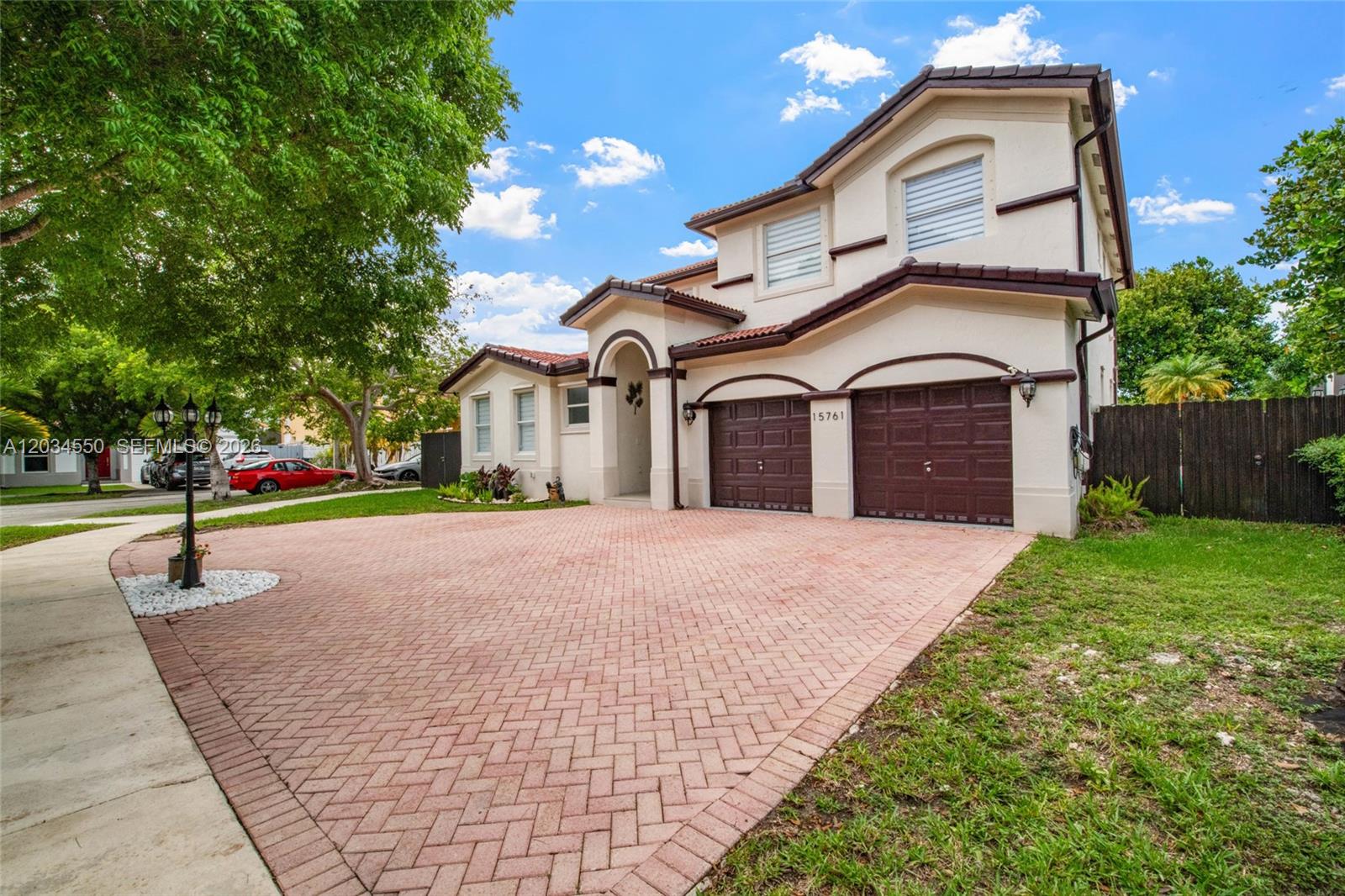 15761 SW 59th Ter, Miami FL 33193