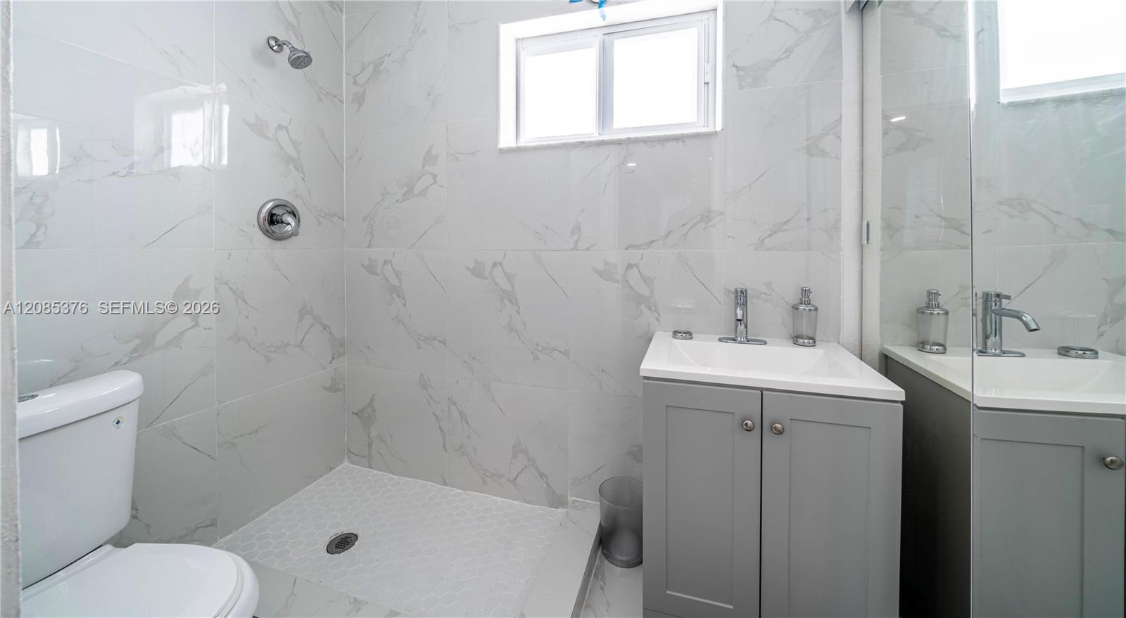 1650 SW 63rd Ter — Photo 2