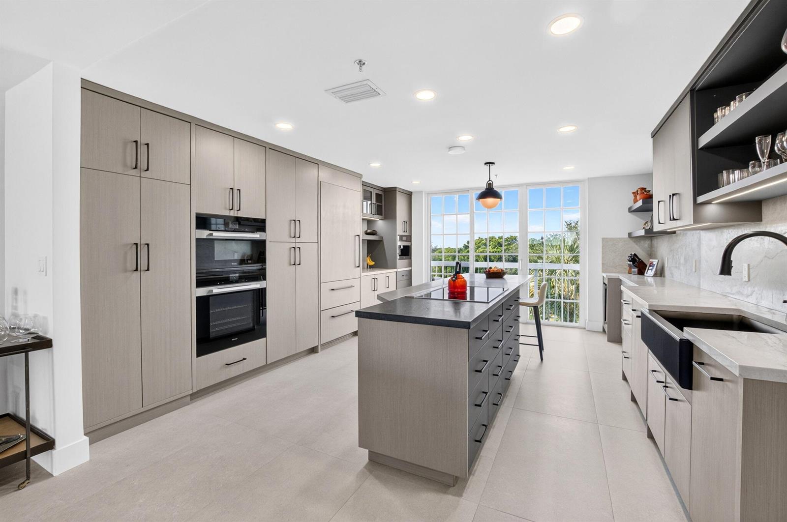 Stunning NEW Kitchen!