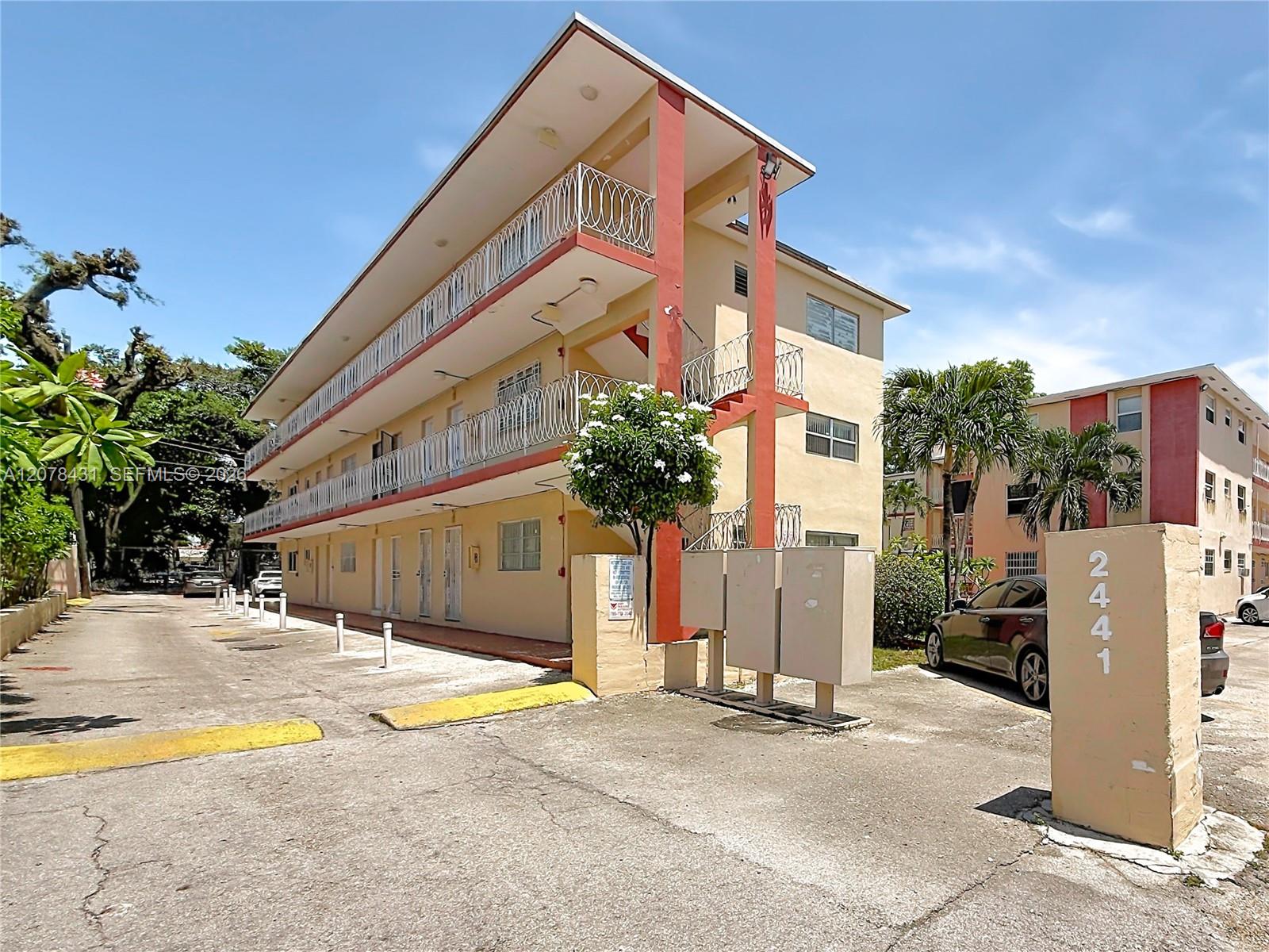 2441 NW 13th St # 67, Miami FL 33125
