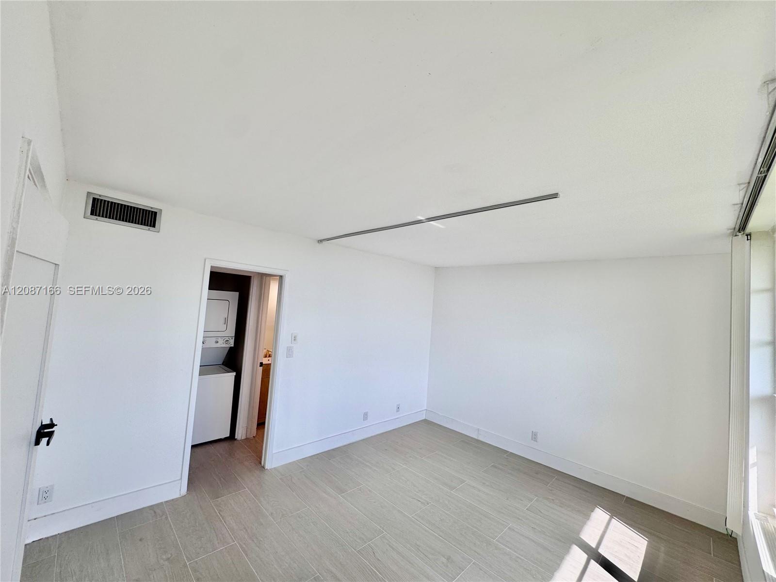 575 Oaks Ln # 1008 — Photo 4