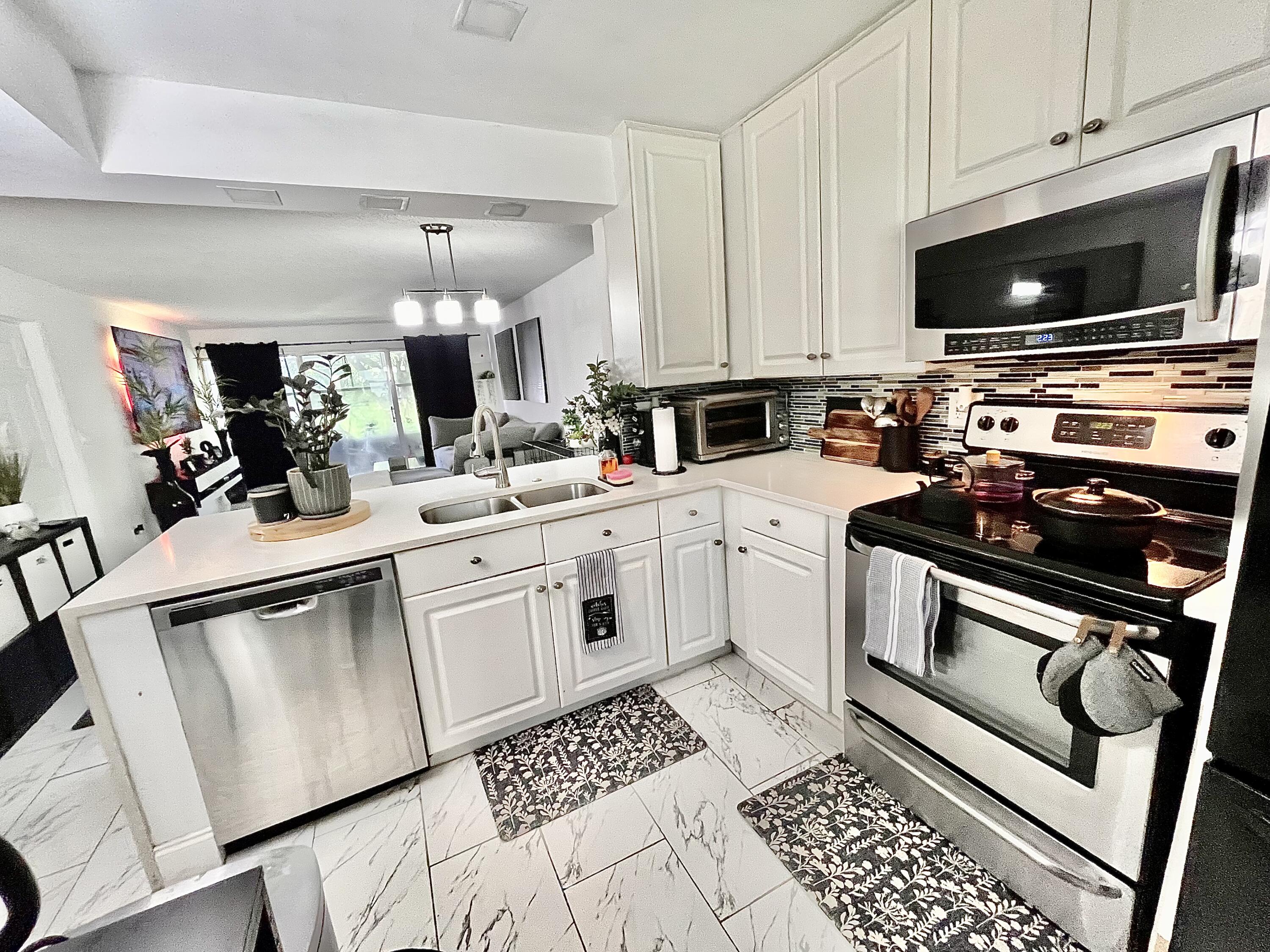 8301 SANDS POINT Boulevard # S306 — Photo 4