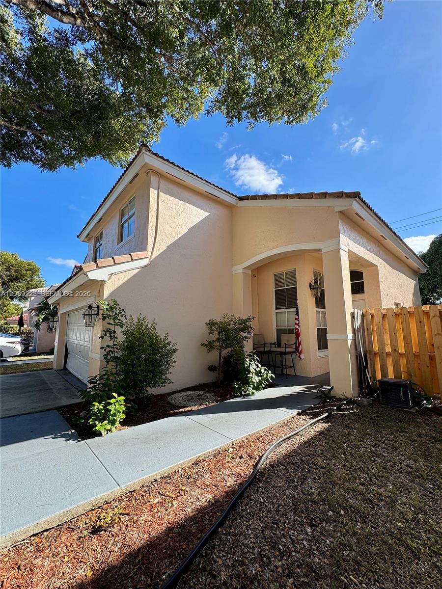 6314 Duval Dr — Photo 2