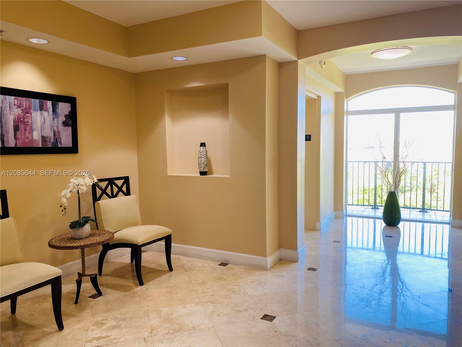 118 Zamora Ave # 409 — Photo 2